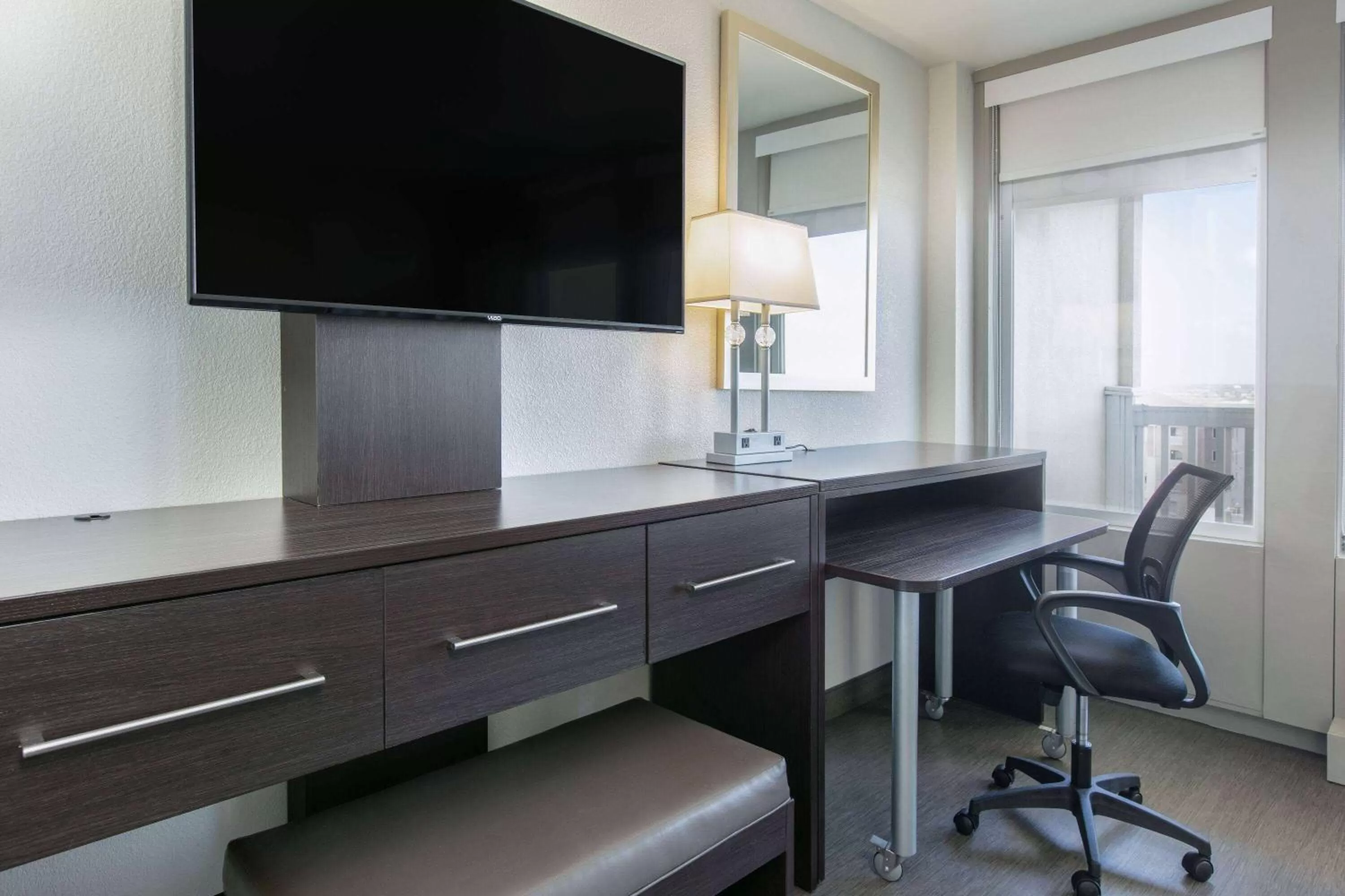 Bed in Wyndham Corpus Christi Resort North Padre Island