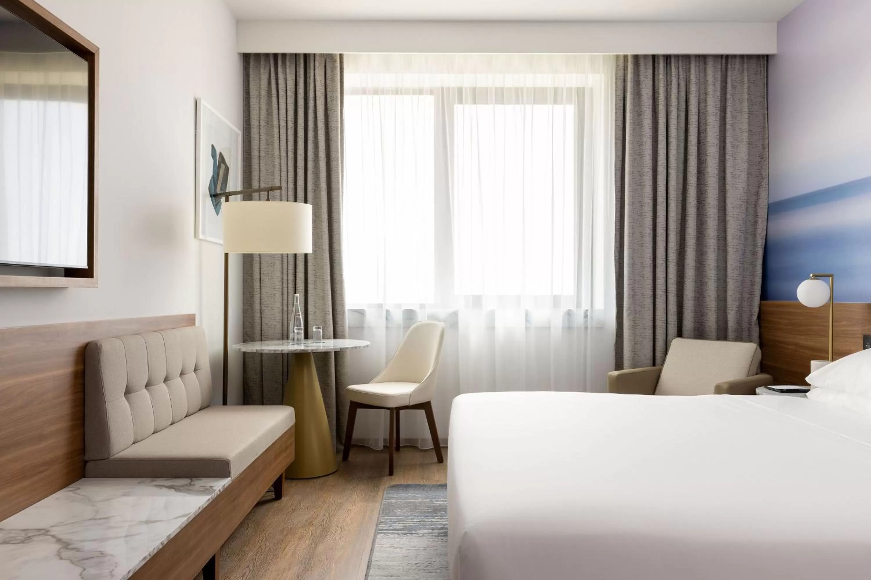 Photo of the whole room, Bed in Sheraton Nice