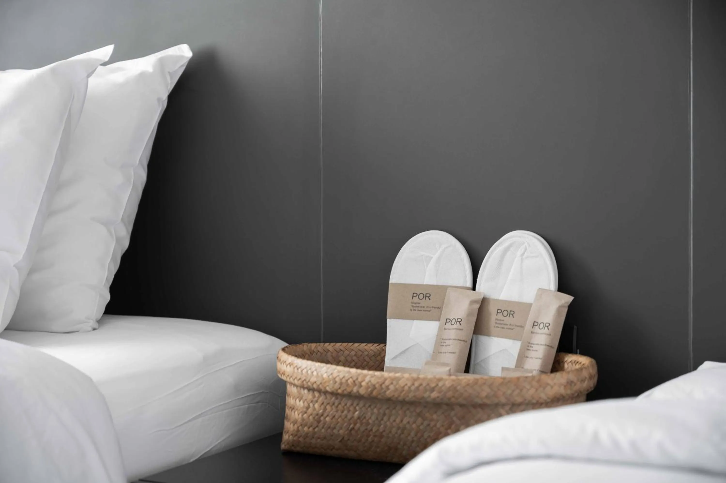 Bedroom, Bed in POR Thapae Gate