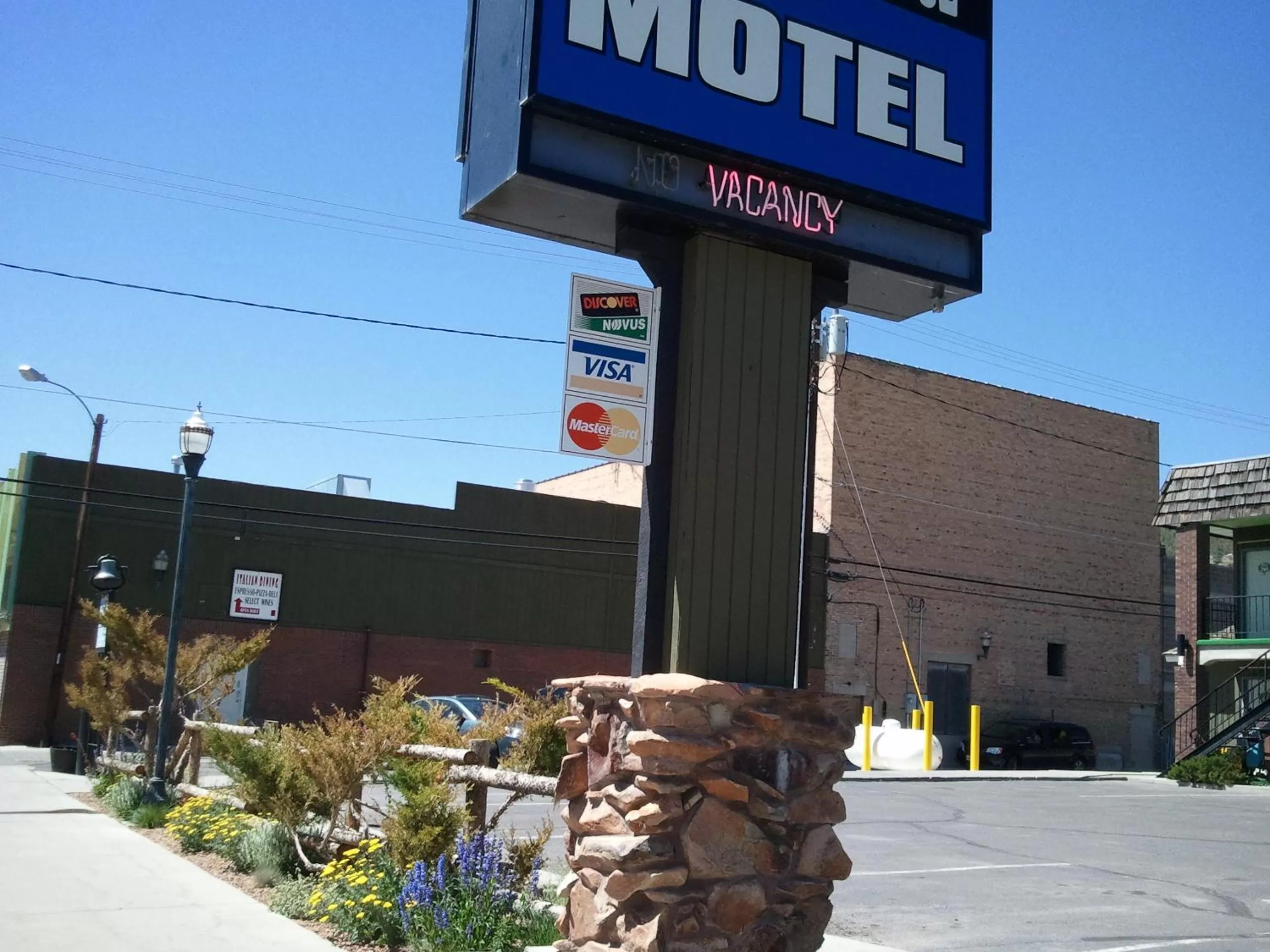 Facade/entrance in Jailhouse Motel and Casino