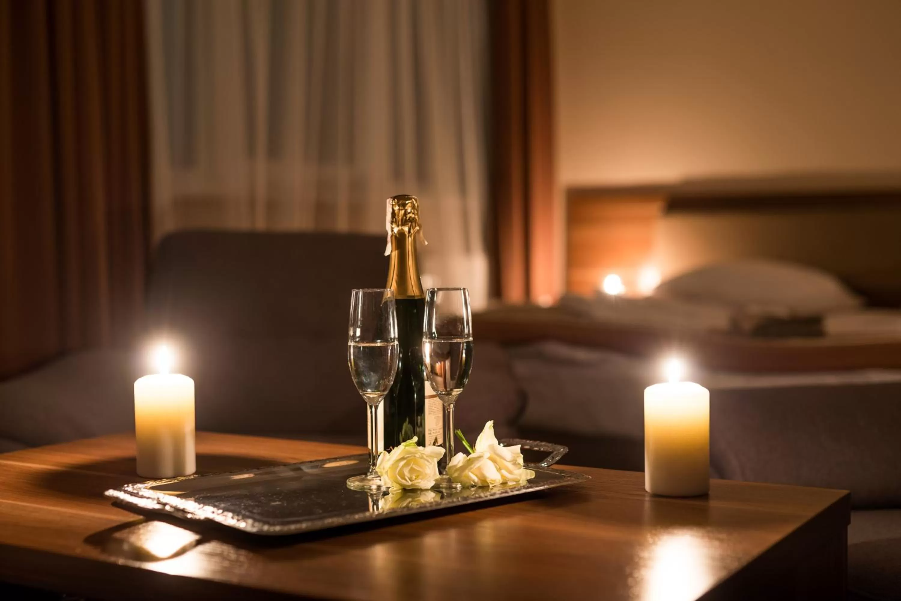 Alcoholic drinks, Bed in Hotel Polanica Resort & Spa