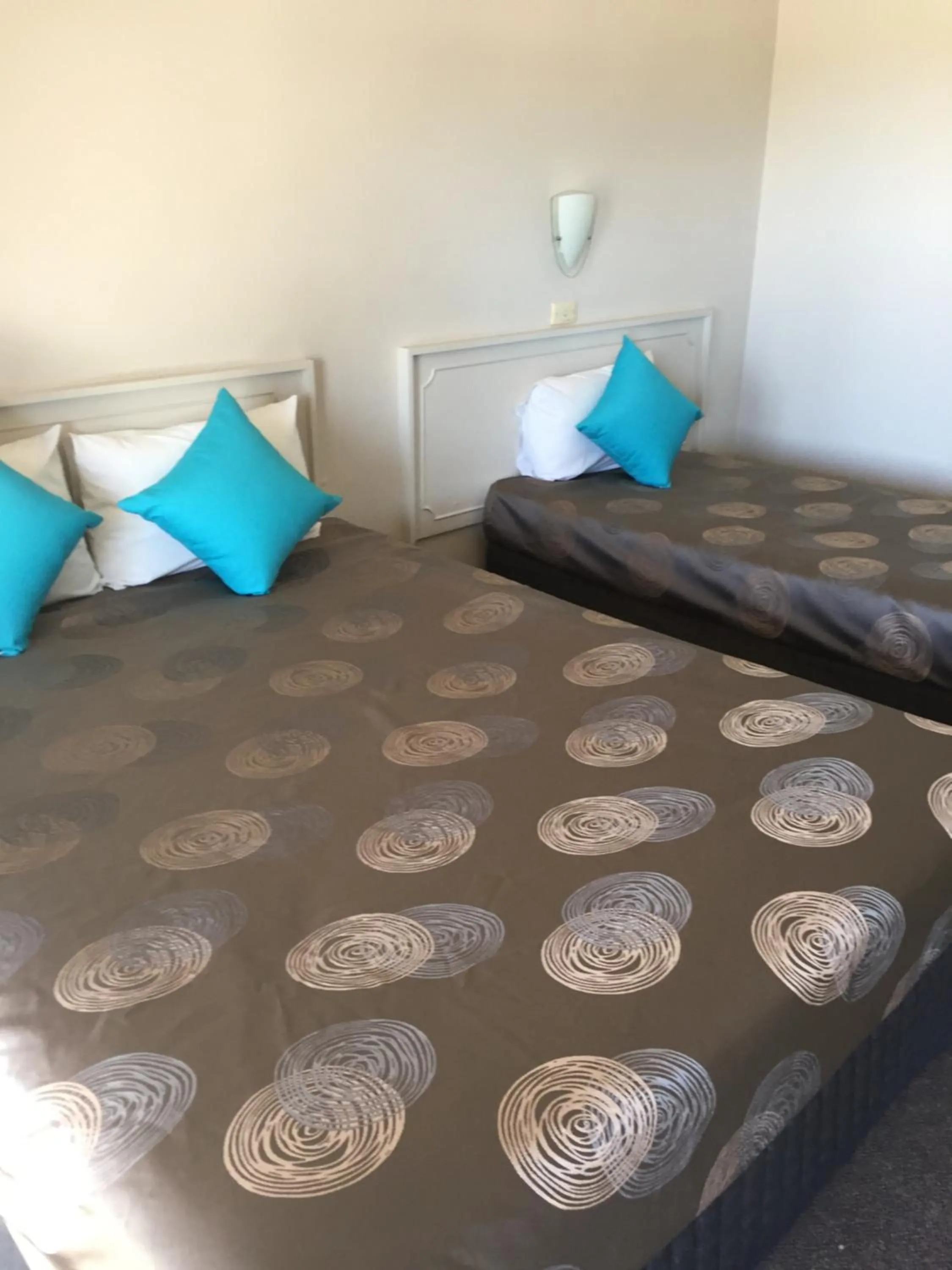 Twin Room in The Argent Motel