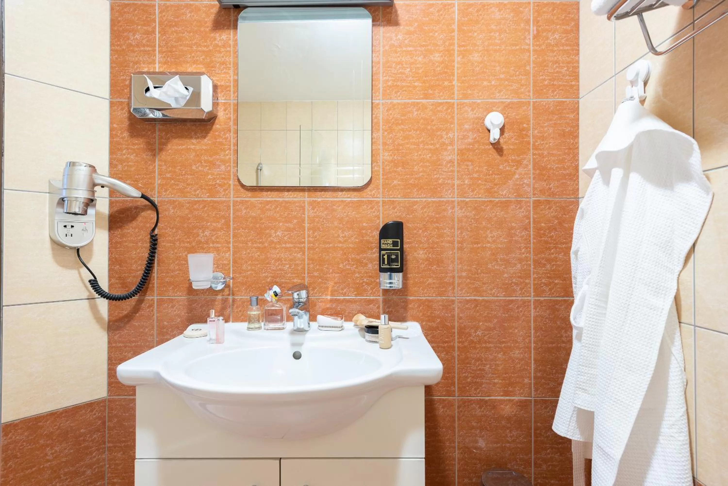 Toilet in Hotel Libero