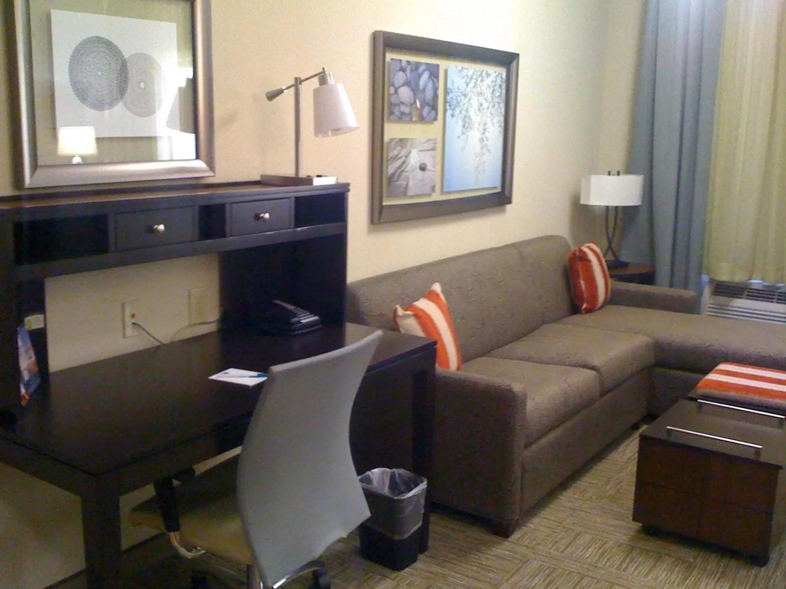 Communal lounge/ TV room in Staybridge Suites Houston Stafford - Sugar Land by IHG