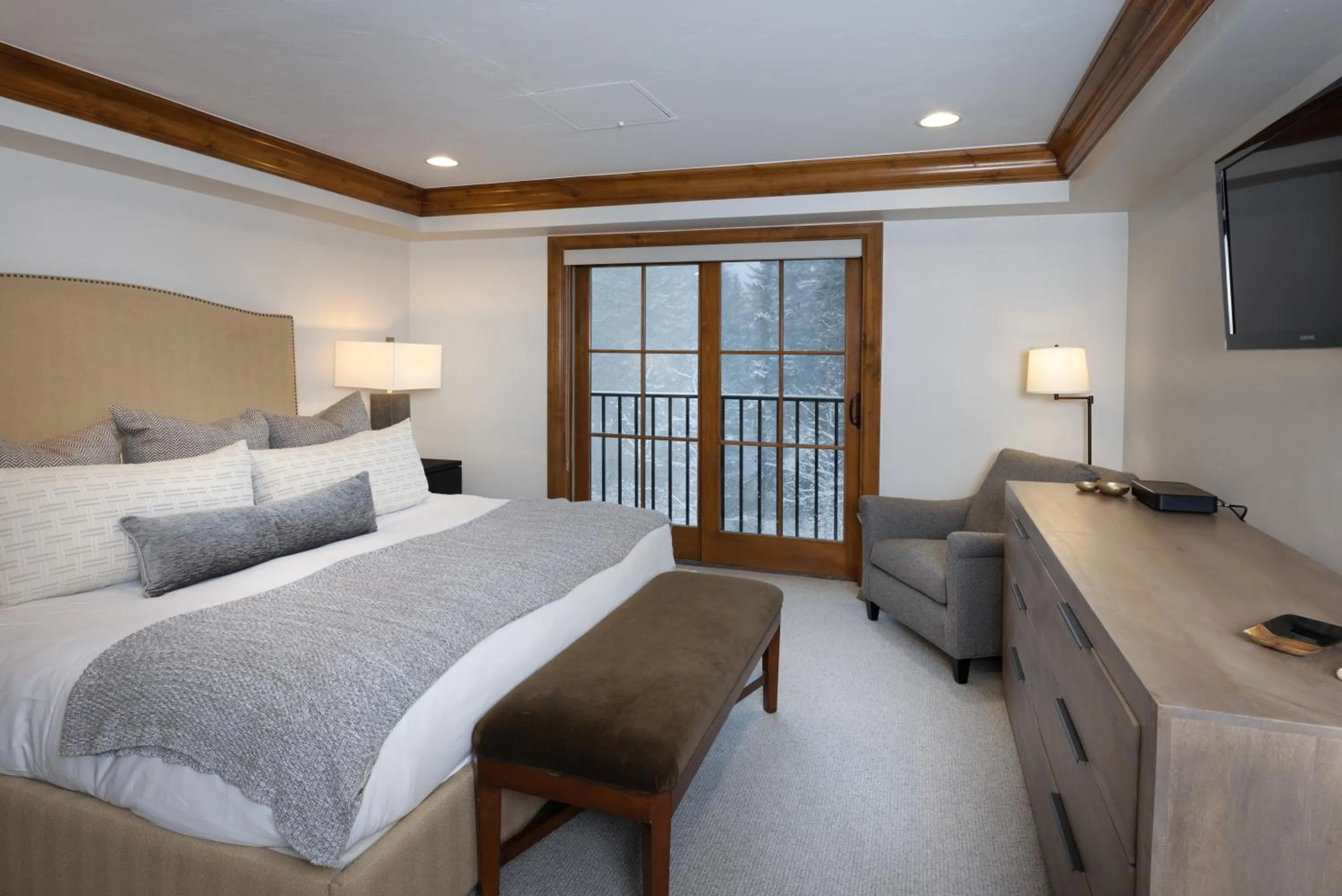 Bedroom, Bed in Gravity Haus Vail