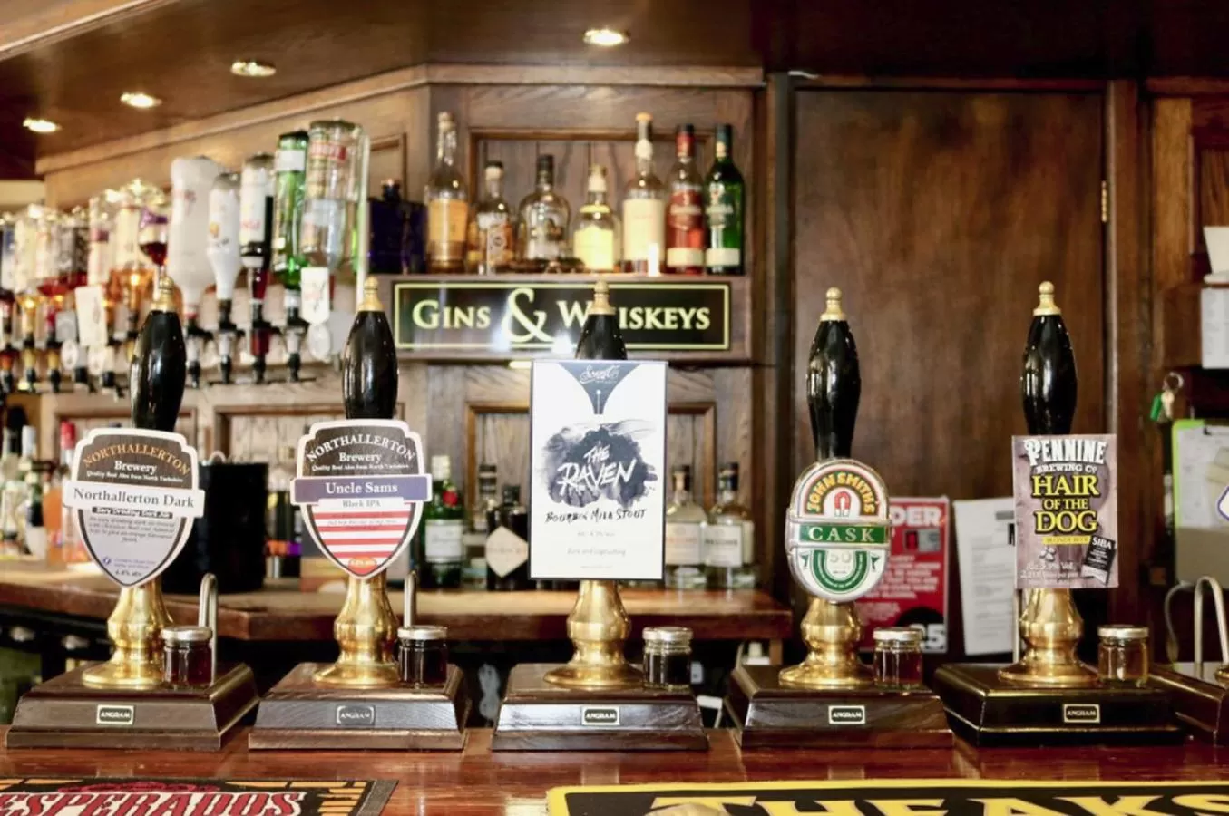 Lounge or bar in The Golden Lion Hotel