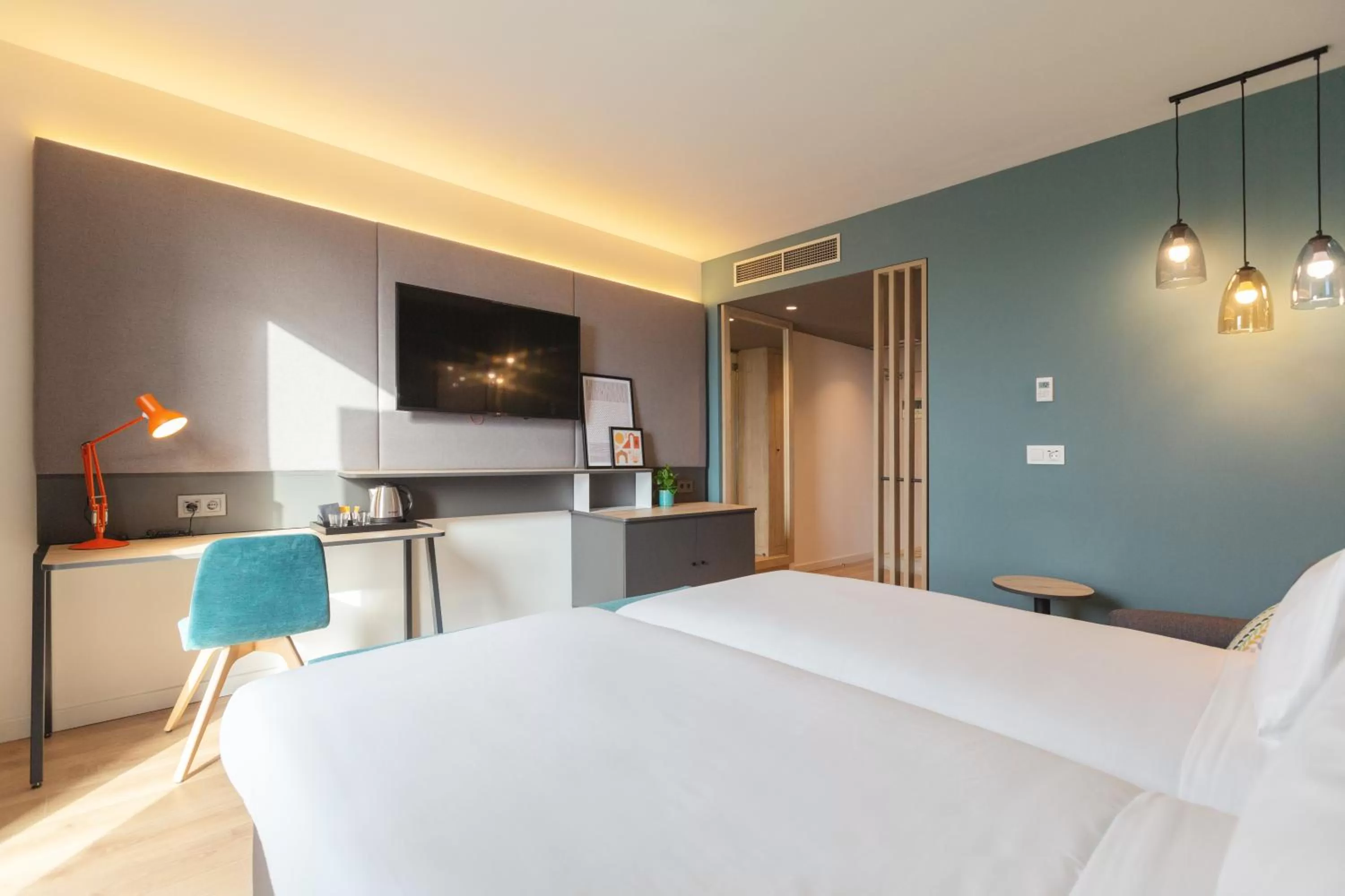 Photo of the whole room, Bed in Holiday Inn Barcelona - Sant Cugat by IHG