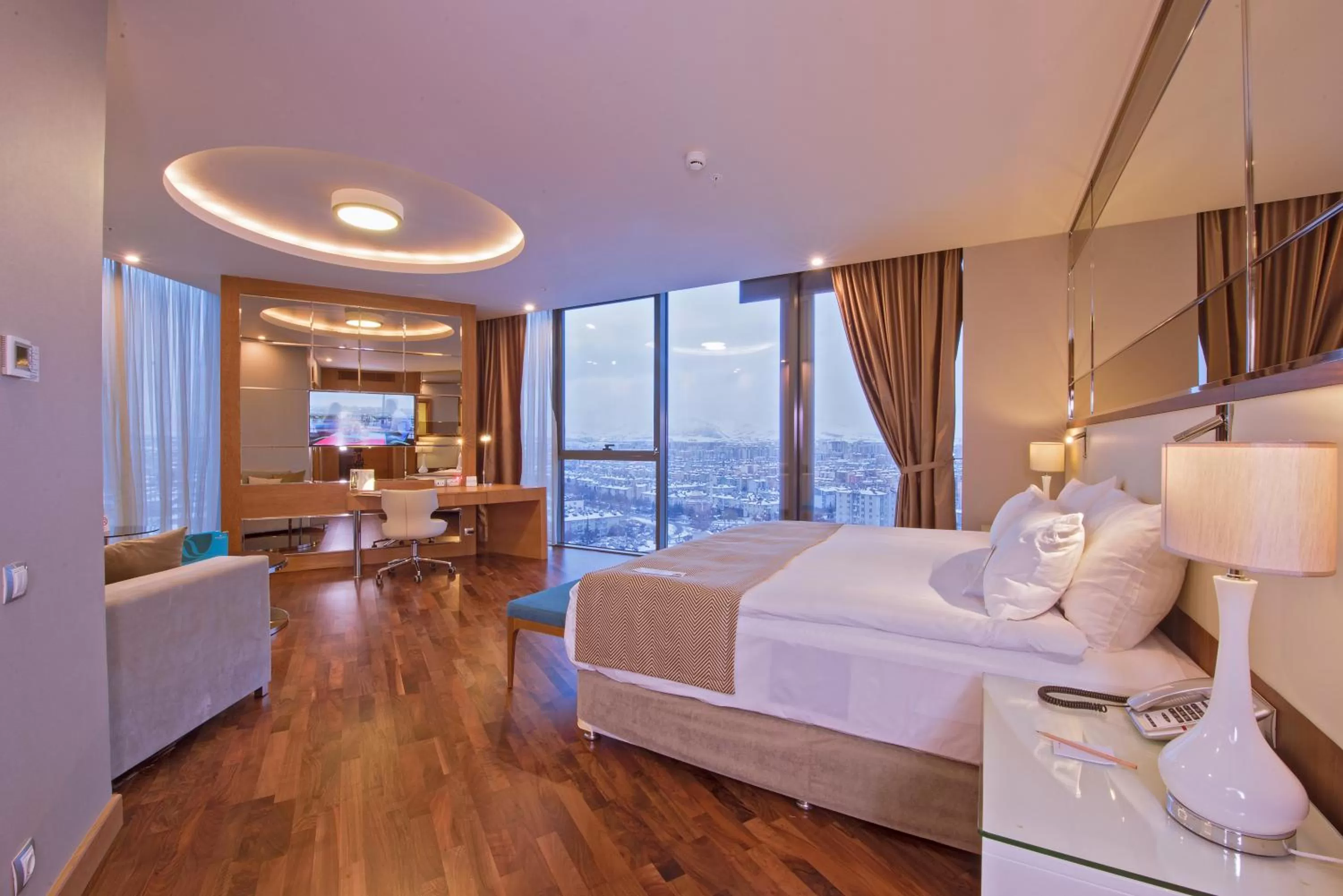 Bedroom, Bed in Ramada Plaza By Wyndham Konya