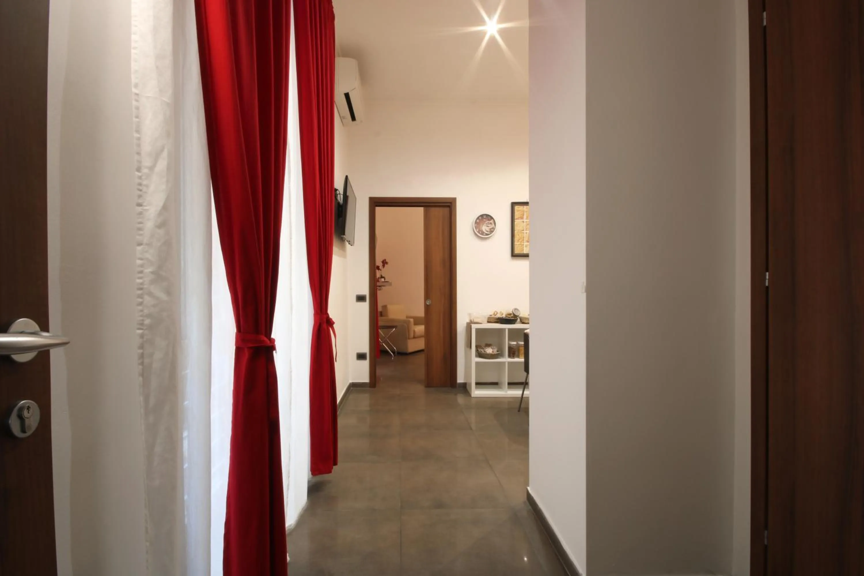 Photo of the whole room in Vatication B&B