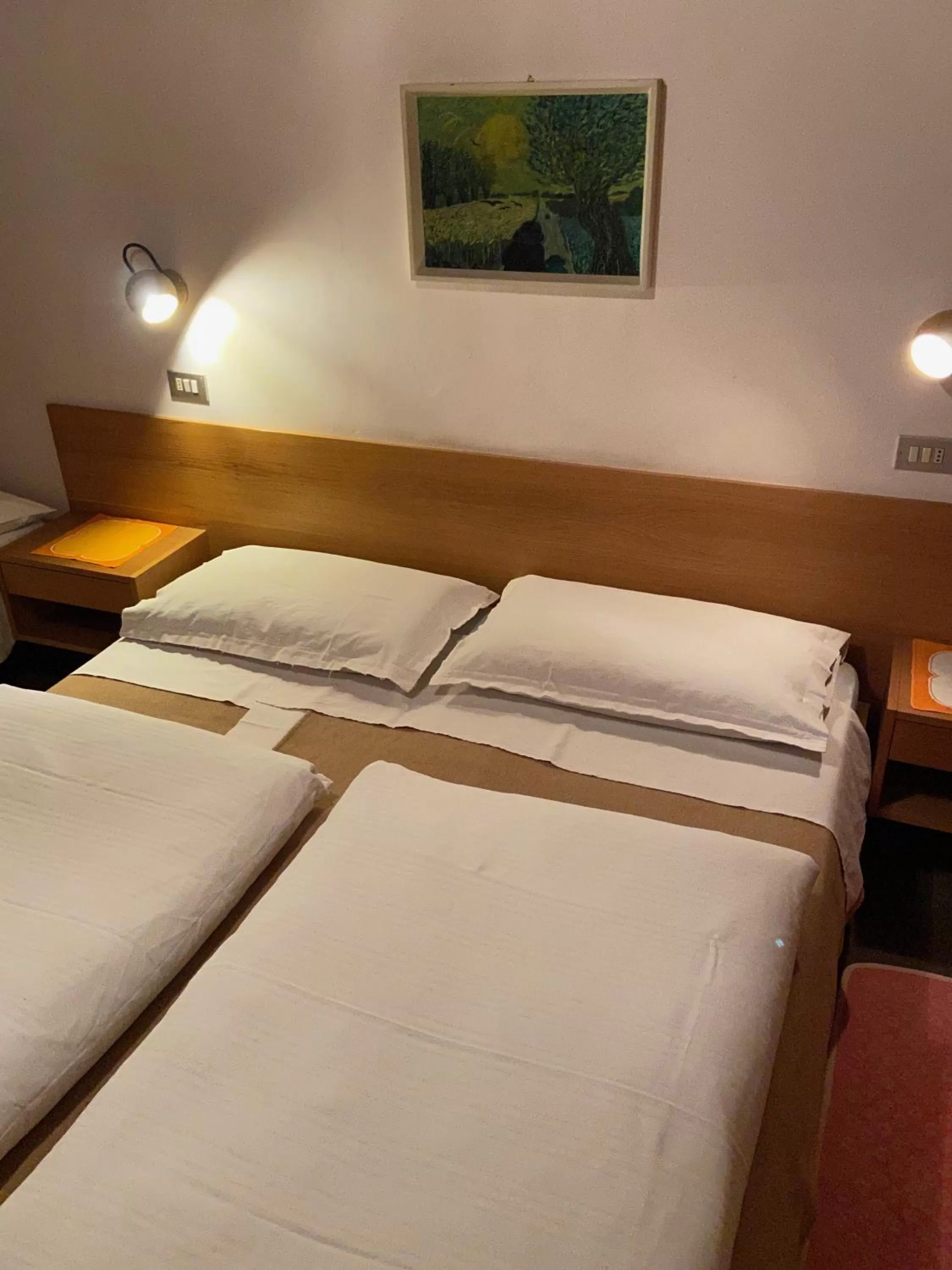 Bed in Gasthof Albergo Ressmair