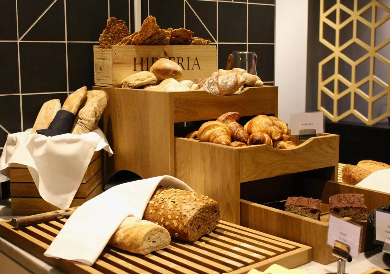 Breakfast in KUST Hotell & SPA