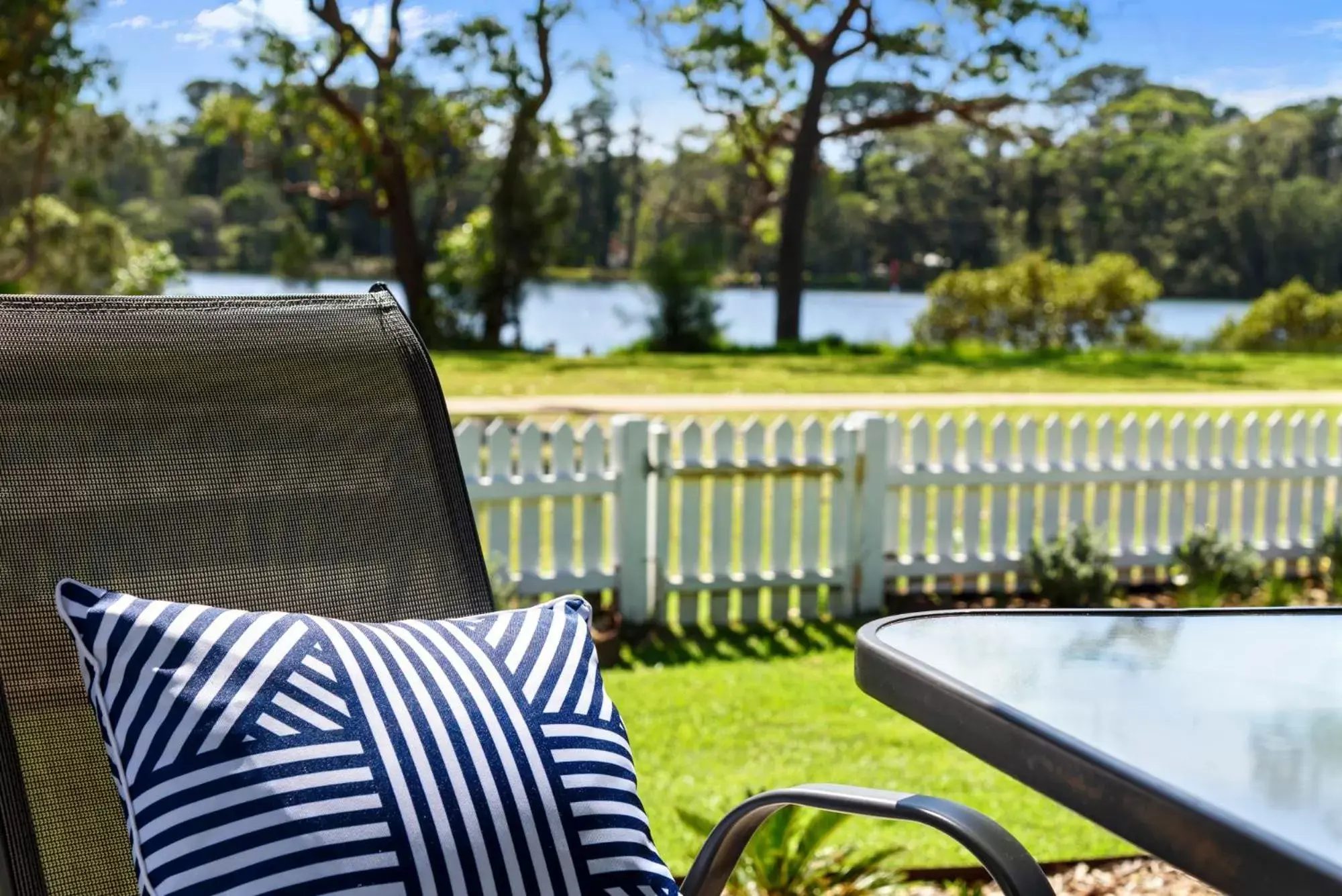 Bungalow - Water Front in Calm Waters Waterfront Cottages Bungalow - Water Front in Calm Waters Waterfront Cottages