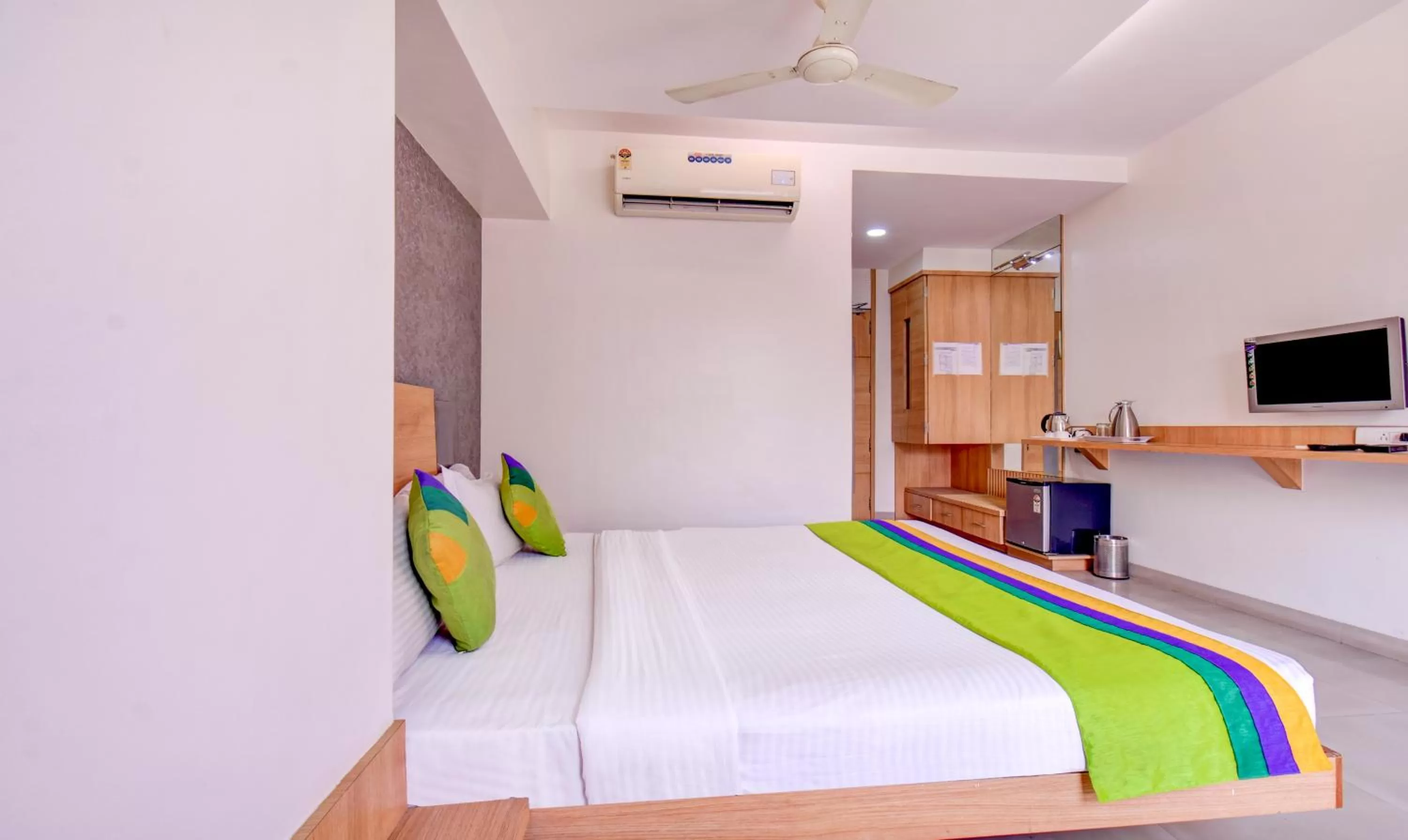 Bedroom in Treebo Trend Admiral Suites New Usmanpura