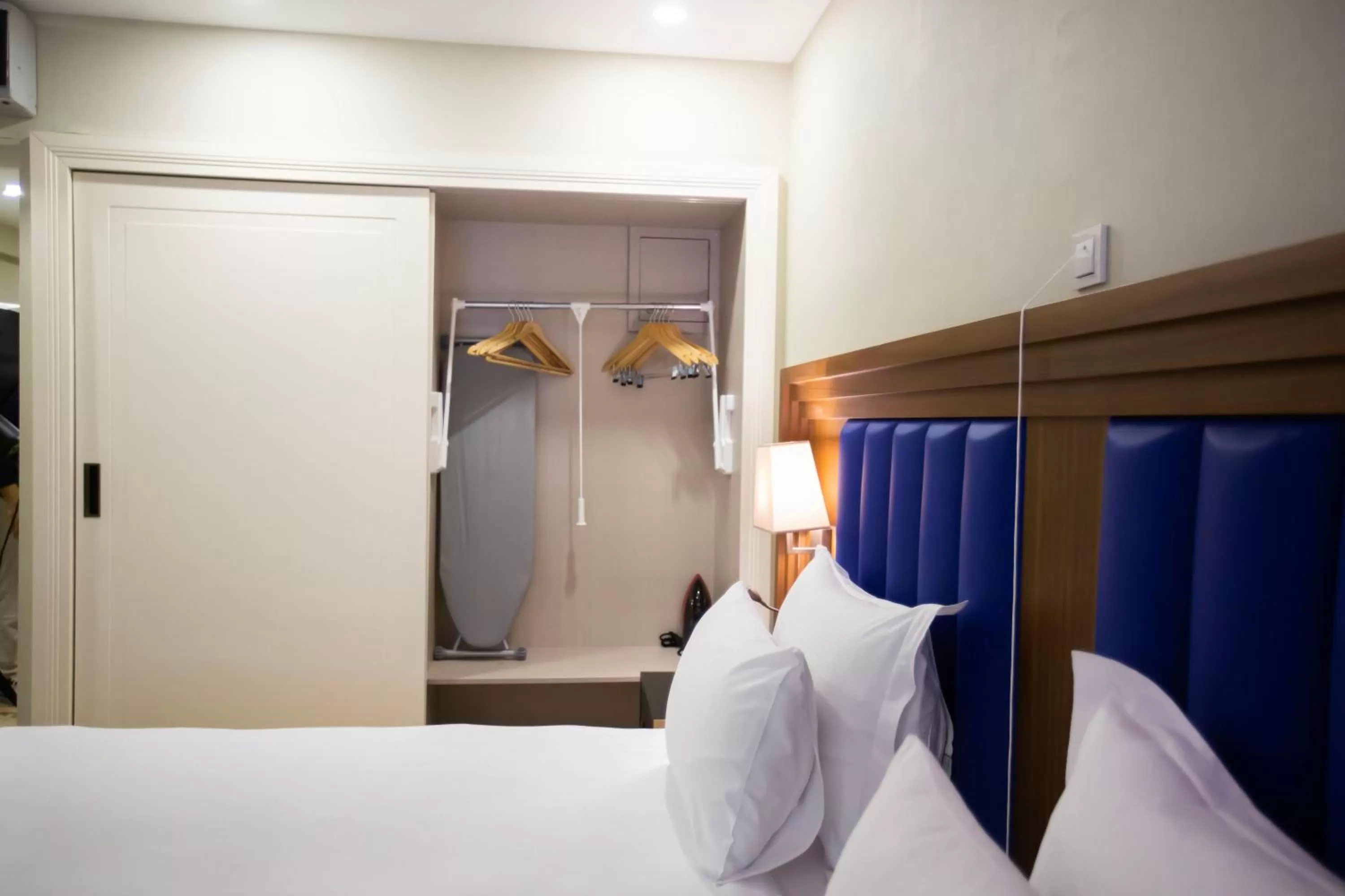 Bed in Ramada Plaza Sultanahmet