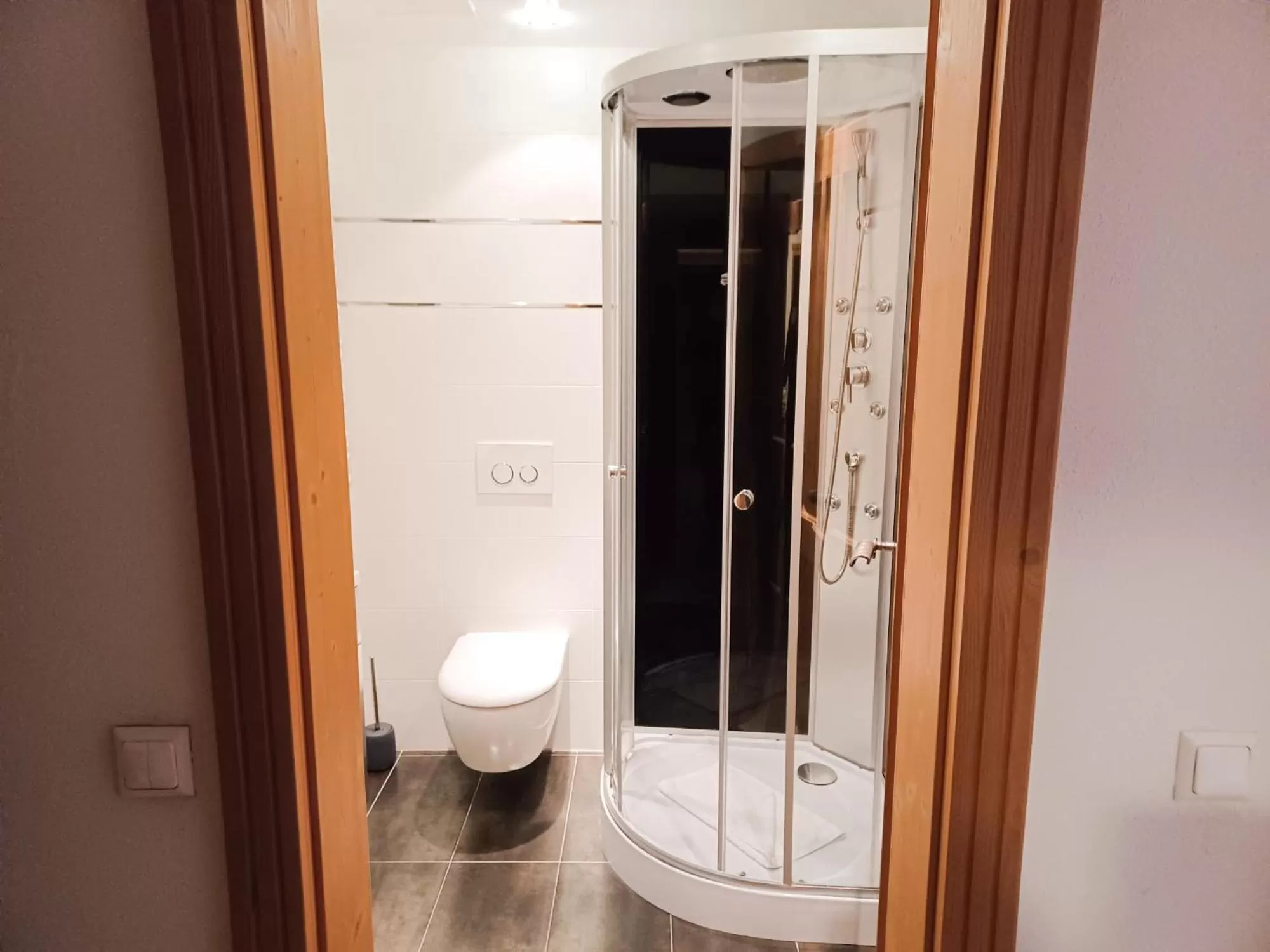 Shower in Das Maximilian - Feines Landhotel am Schliersee