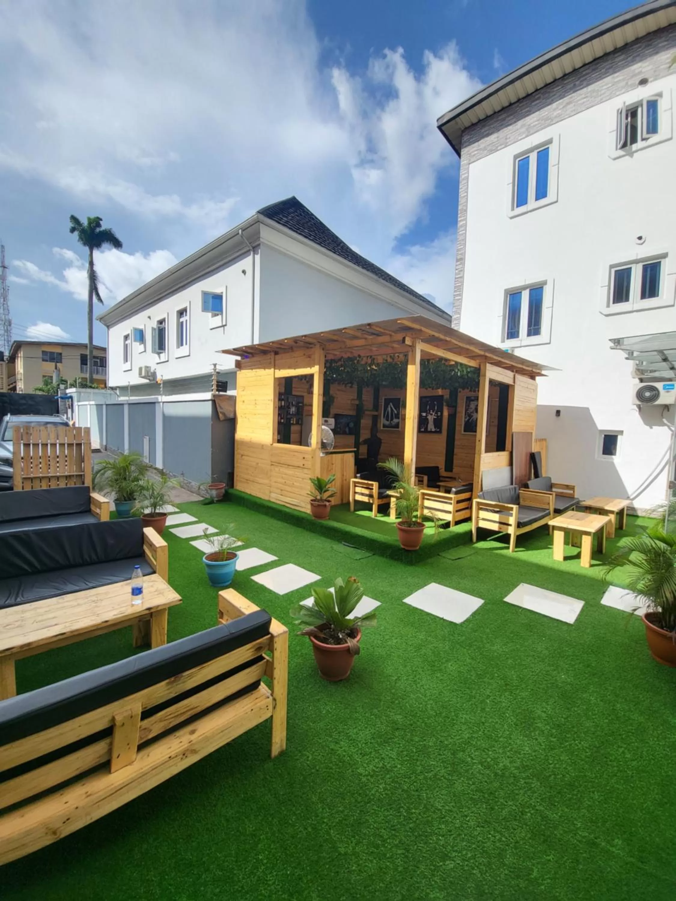 Garden, Property Building in Palazzo Apartments