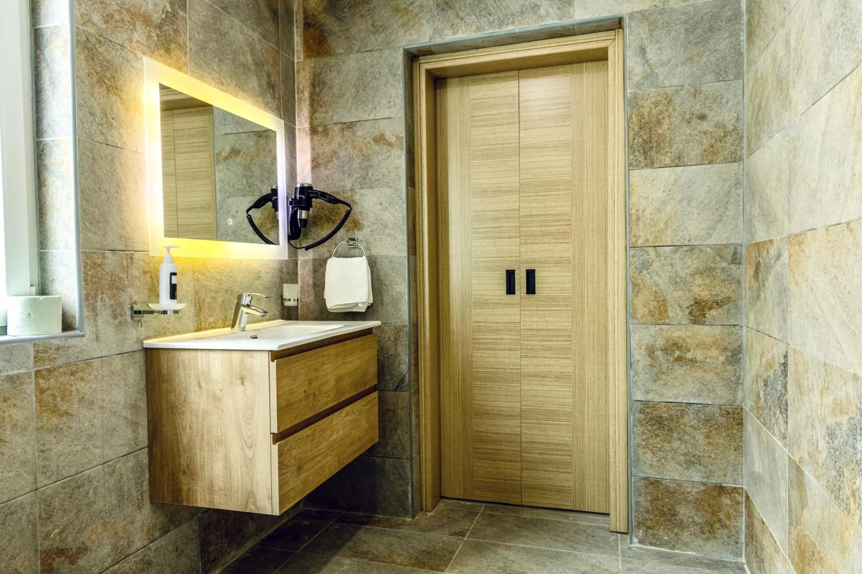 The Mike Hotel by CX Collection