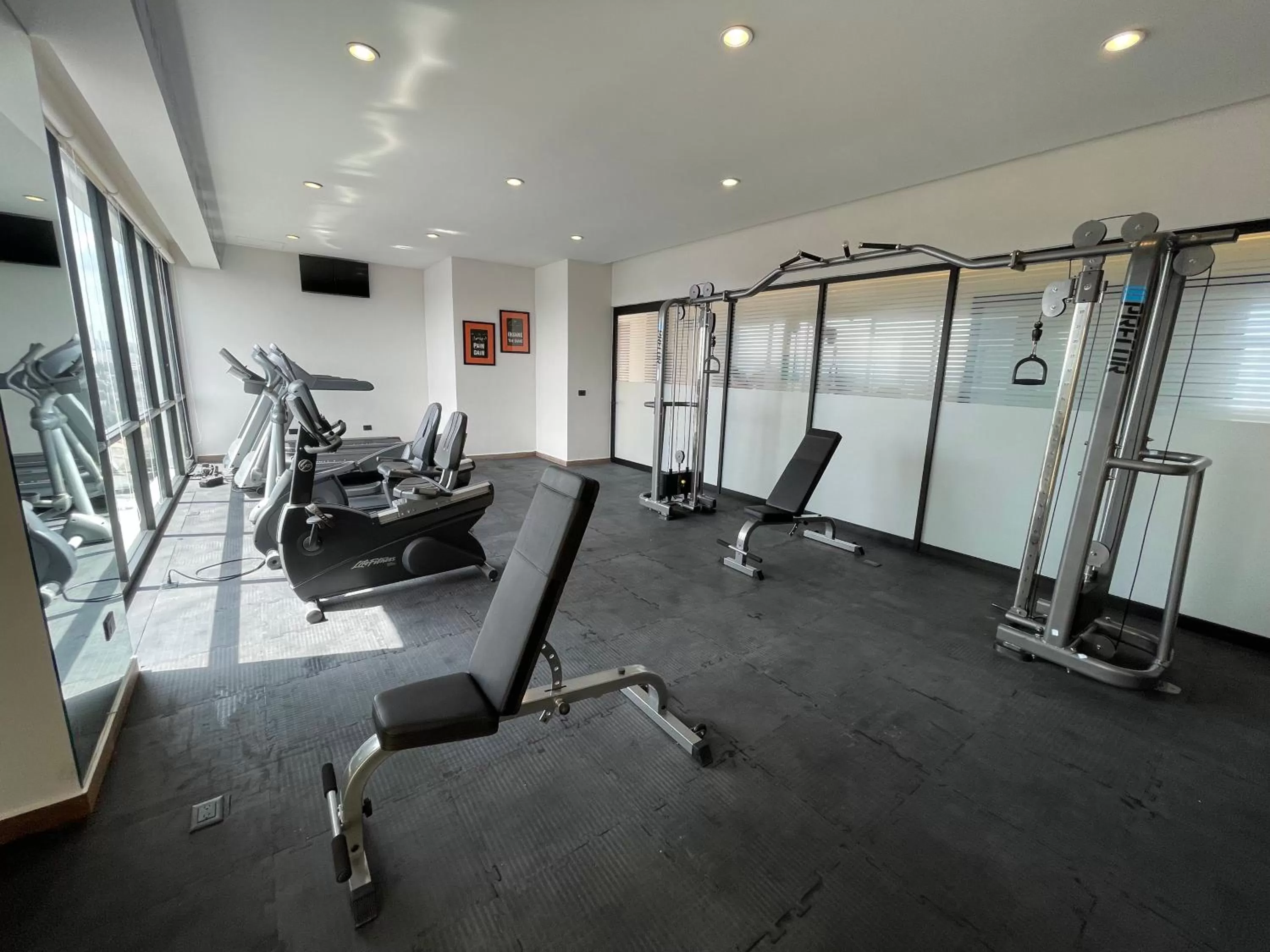 Fitness centre/facilities in Gumont Guadalajara López Mateos - Minerva