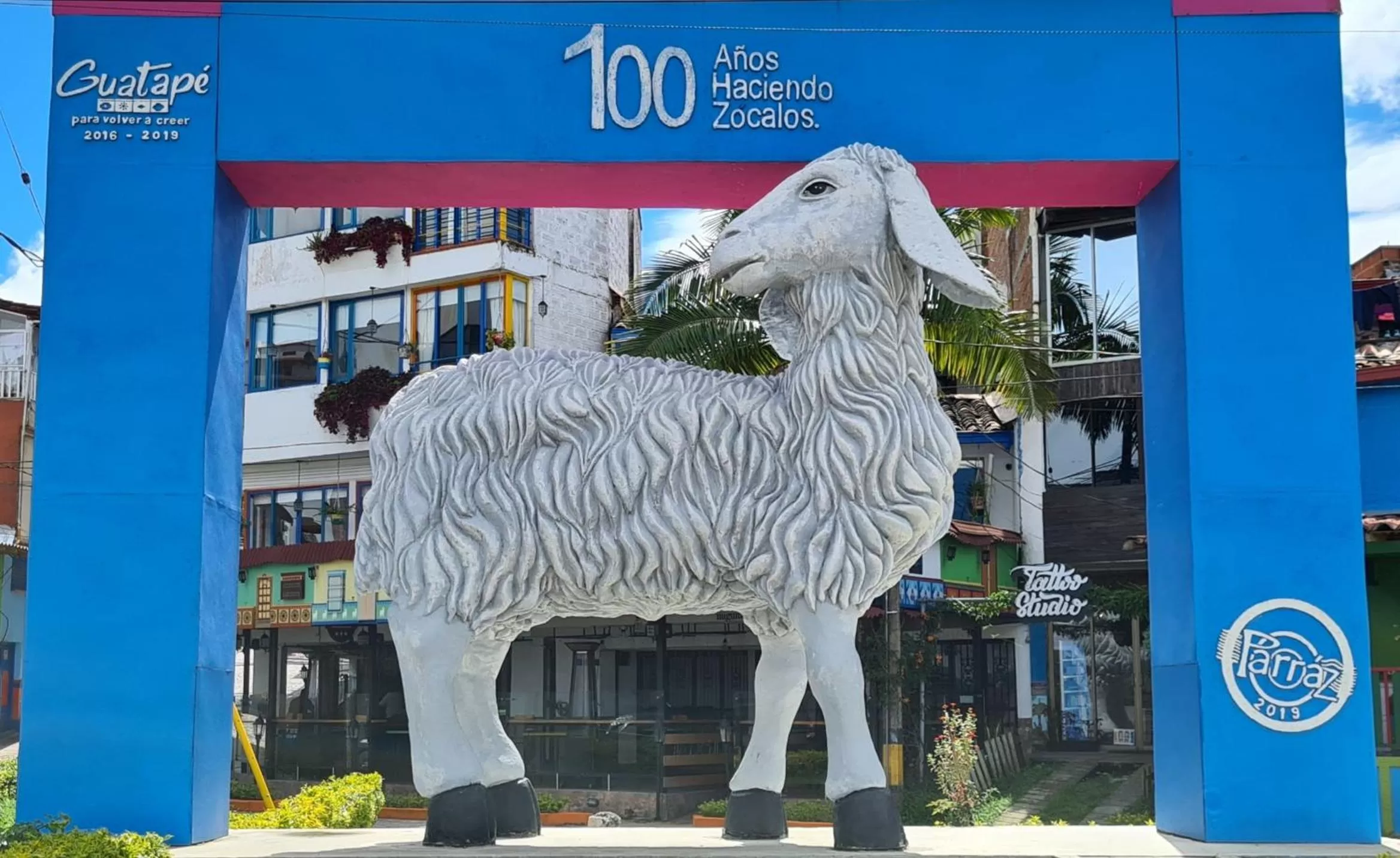Nearby landmark in Domus Glamping Guatapé