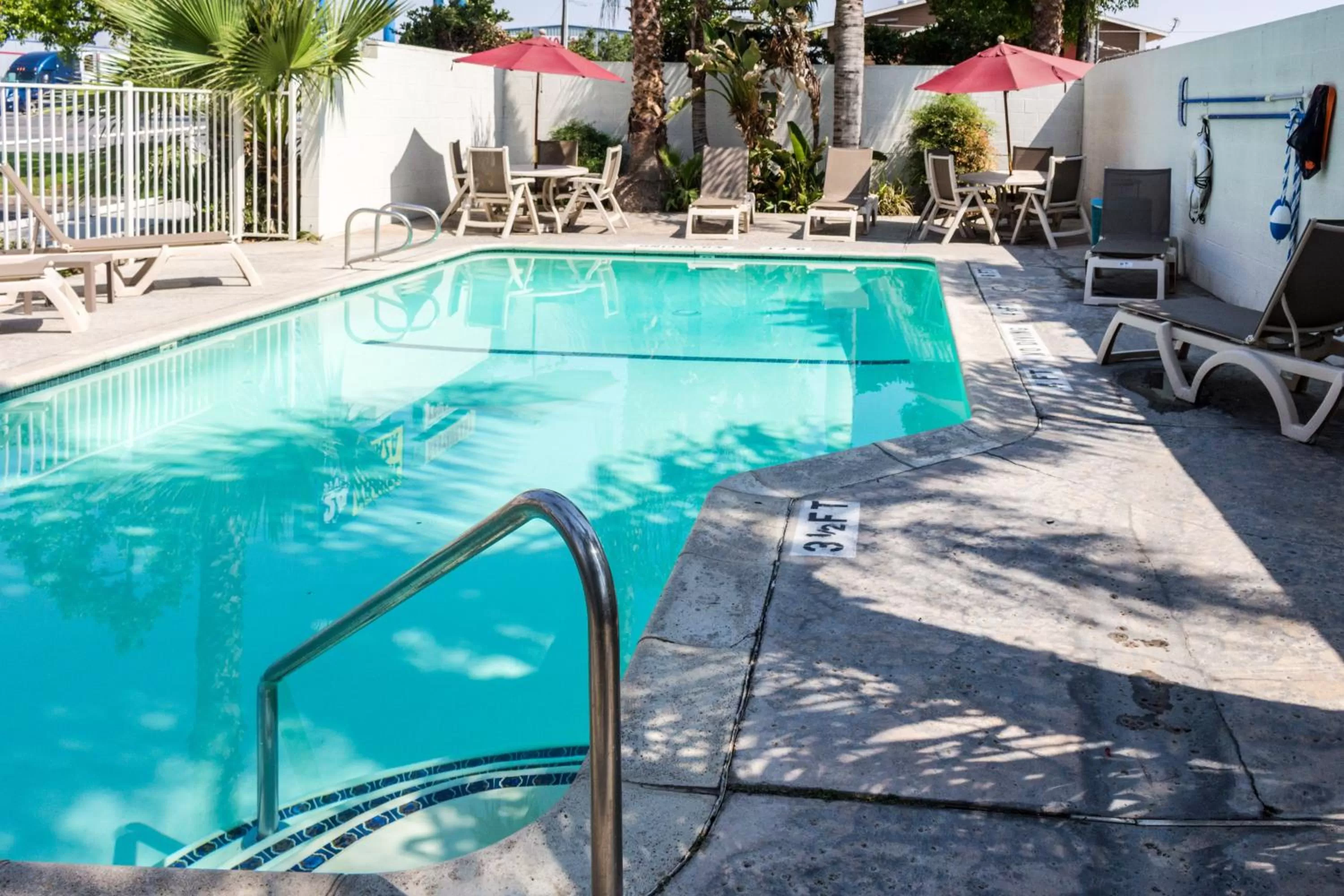 Swimming pool in Motel 6-Bakersfield, CA - East