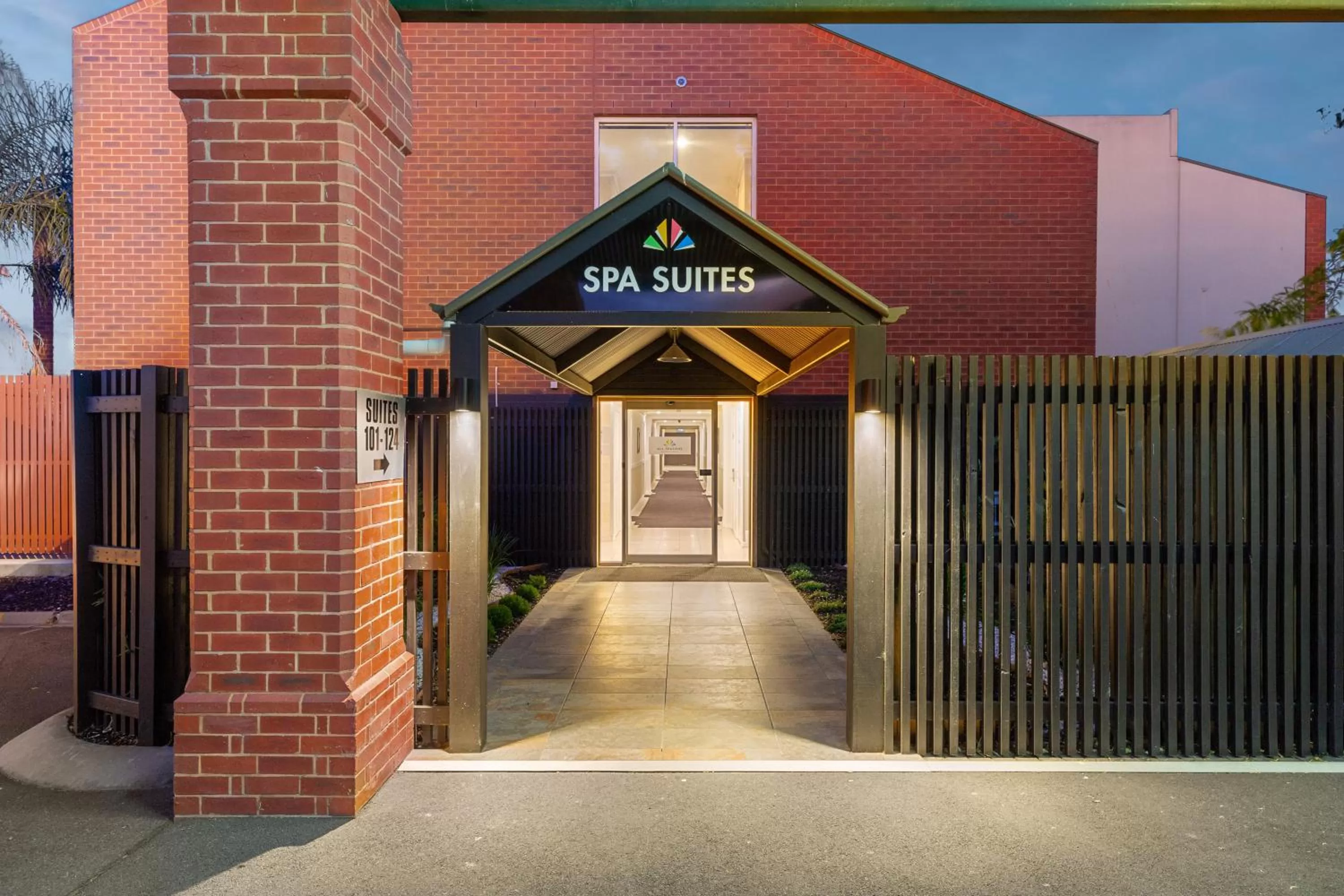 Facade/entrance in All Seasons Resort Hotel Bendigo
