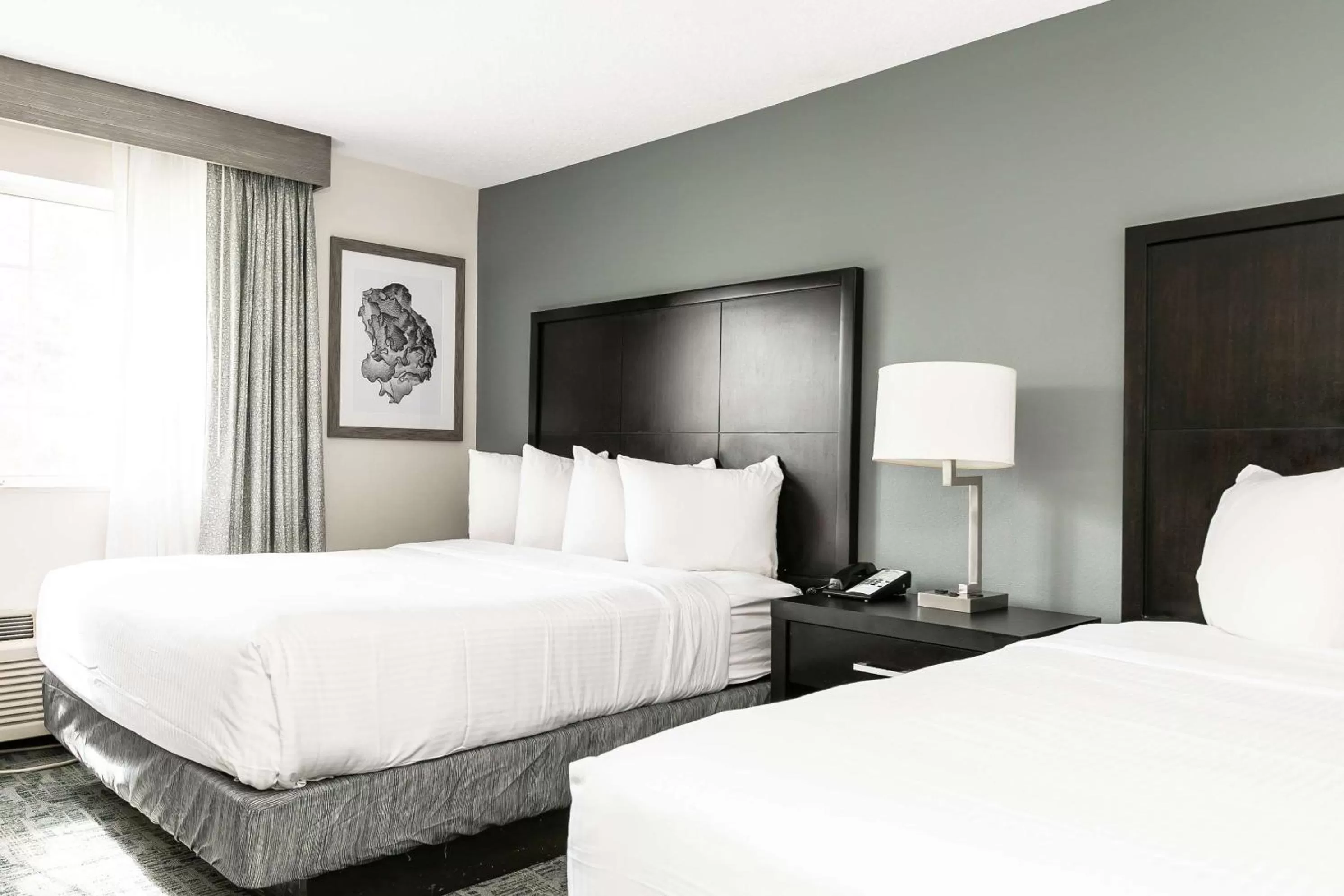 Bedroom, Bed in Best Western Inn & Suites San Diego Zoo -SeaWorld Area