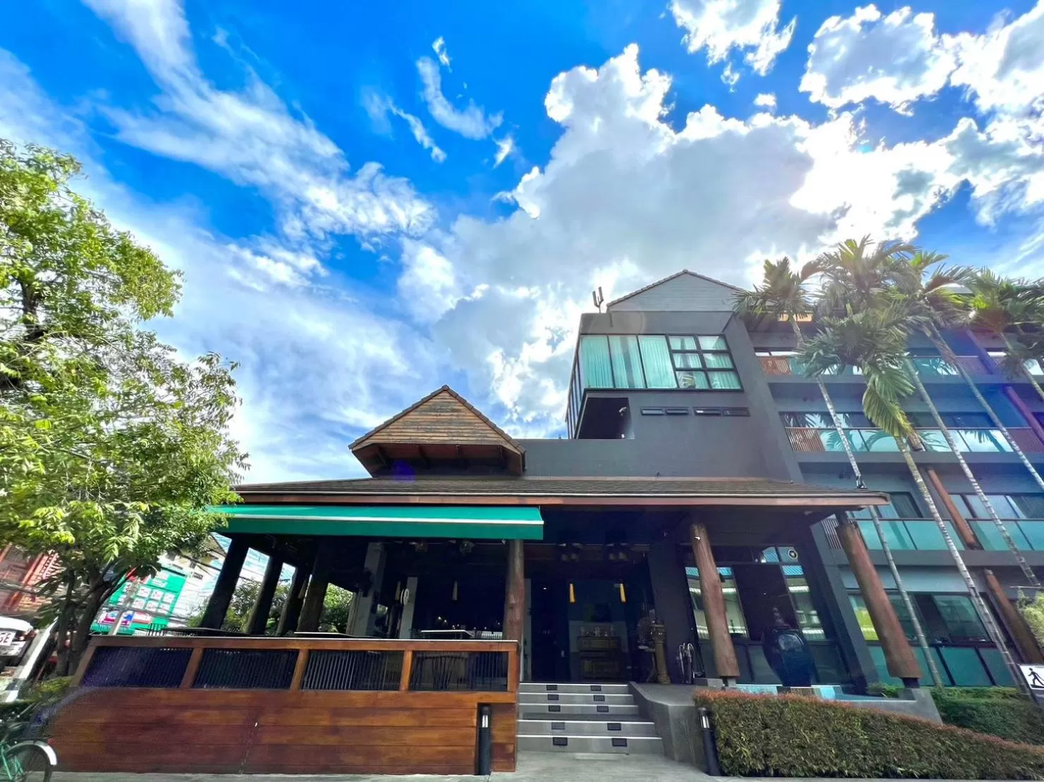 Property building in Le Naview @Prasingh