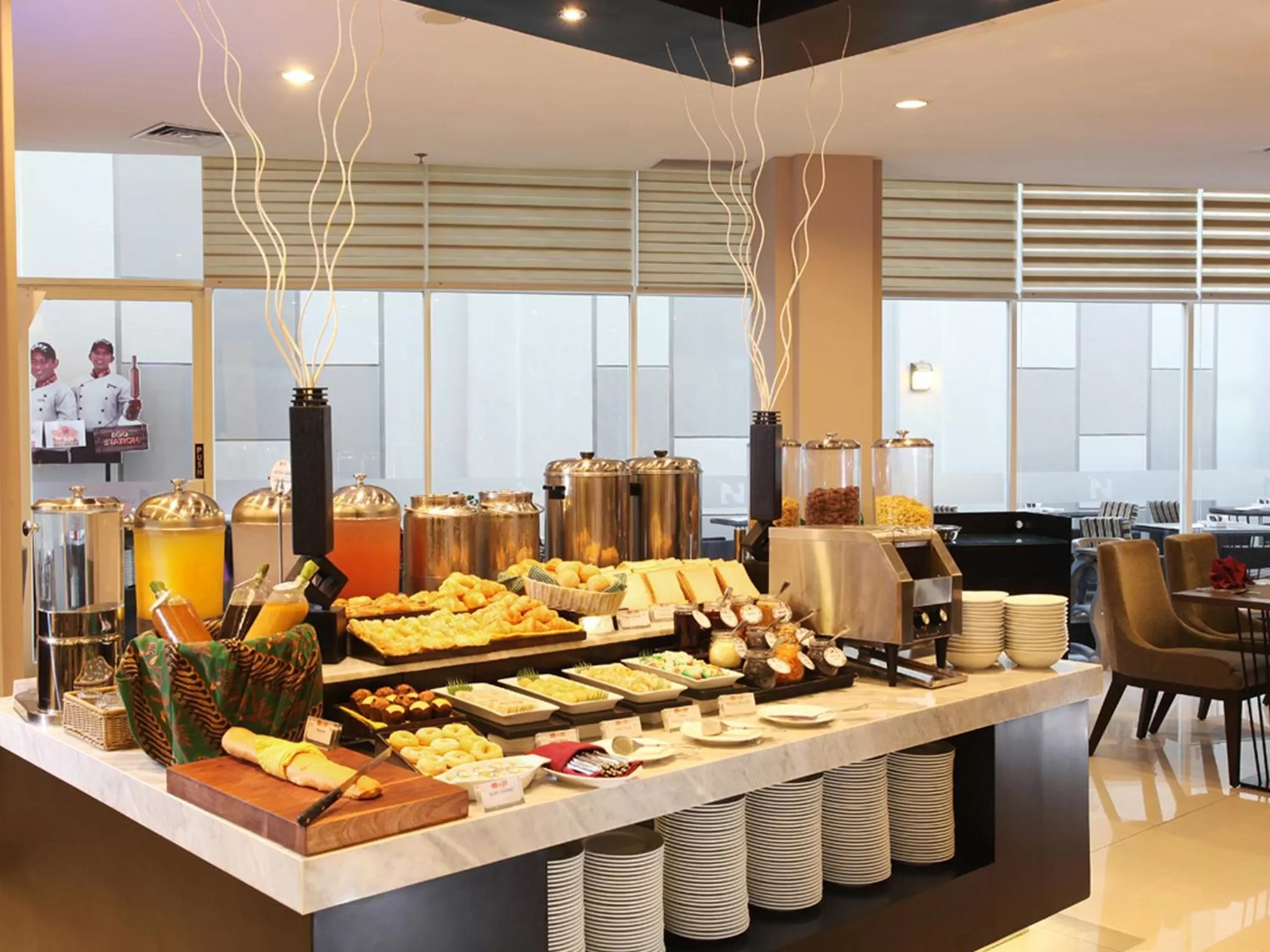 Restaurant/places to eat in Swiss-Belinn Tunjungan Surabaya