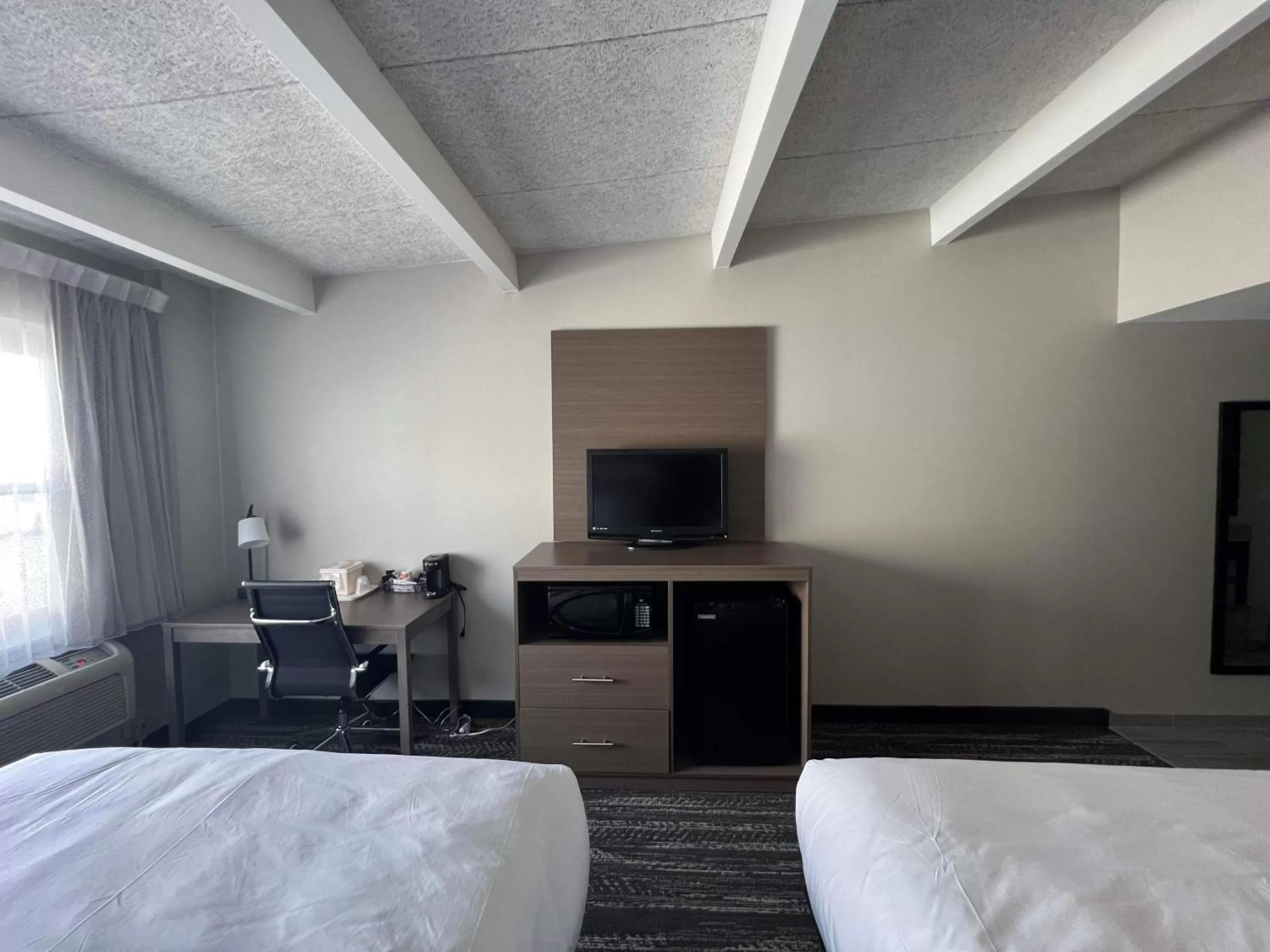 Property building in Days Inn by Wyndham Manitowoc