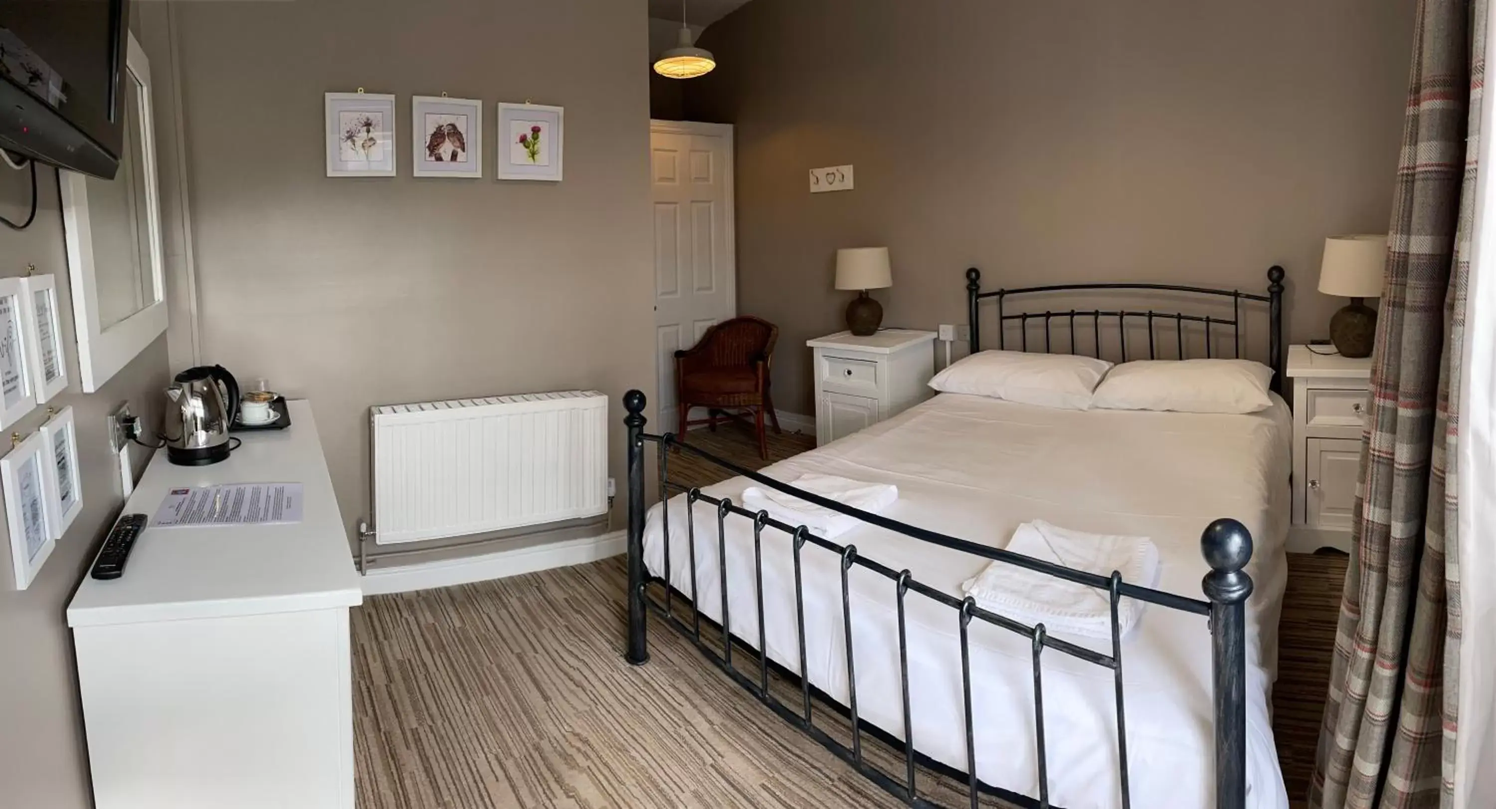 Chalet King room in Inn On The Wye Chalet King room in Inn On The Wye