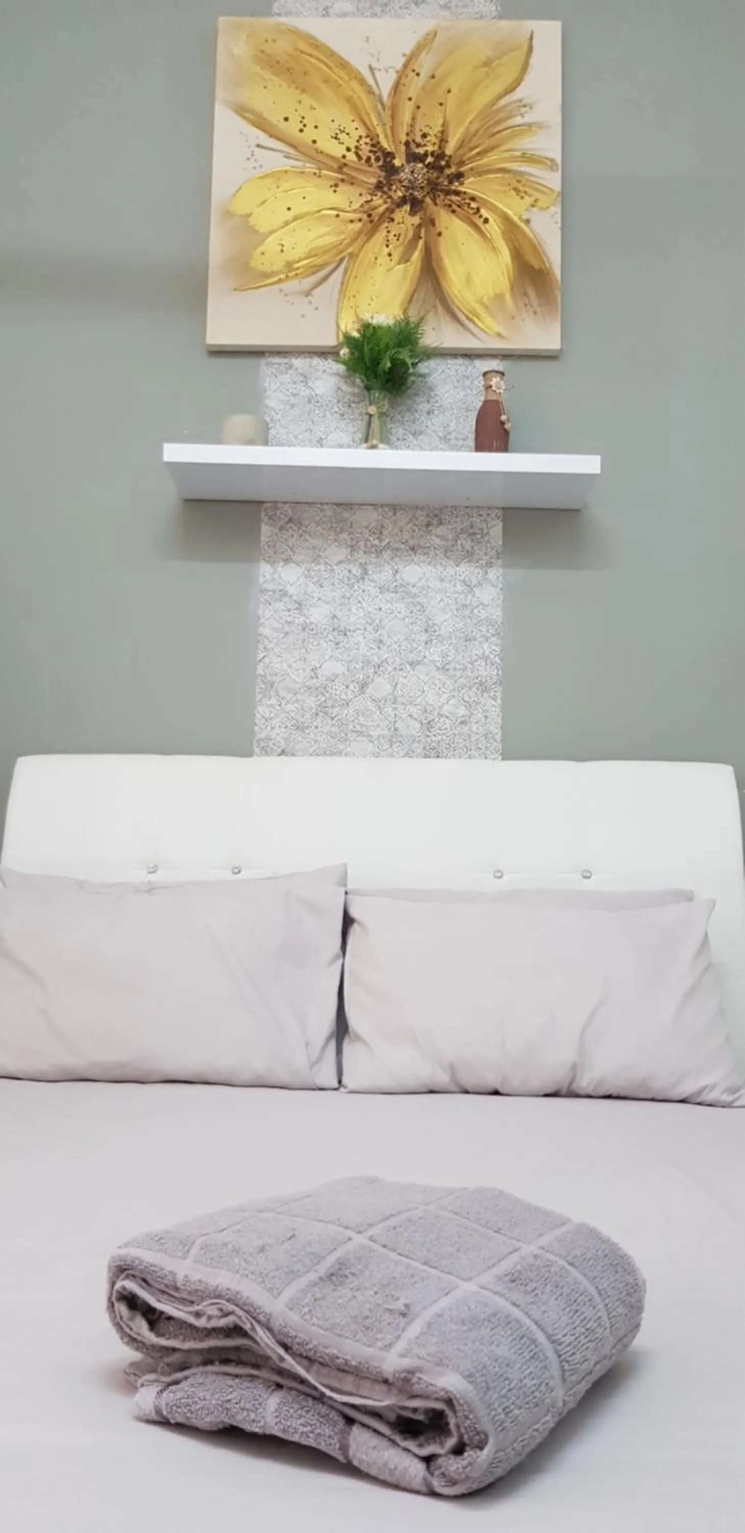 Bed in Fahaz Lumut Homestay