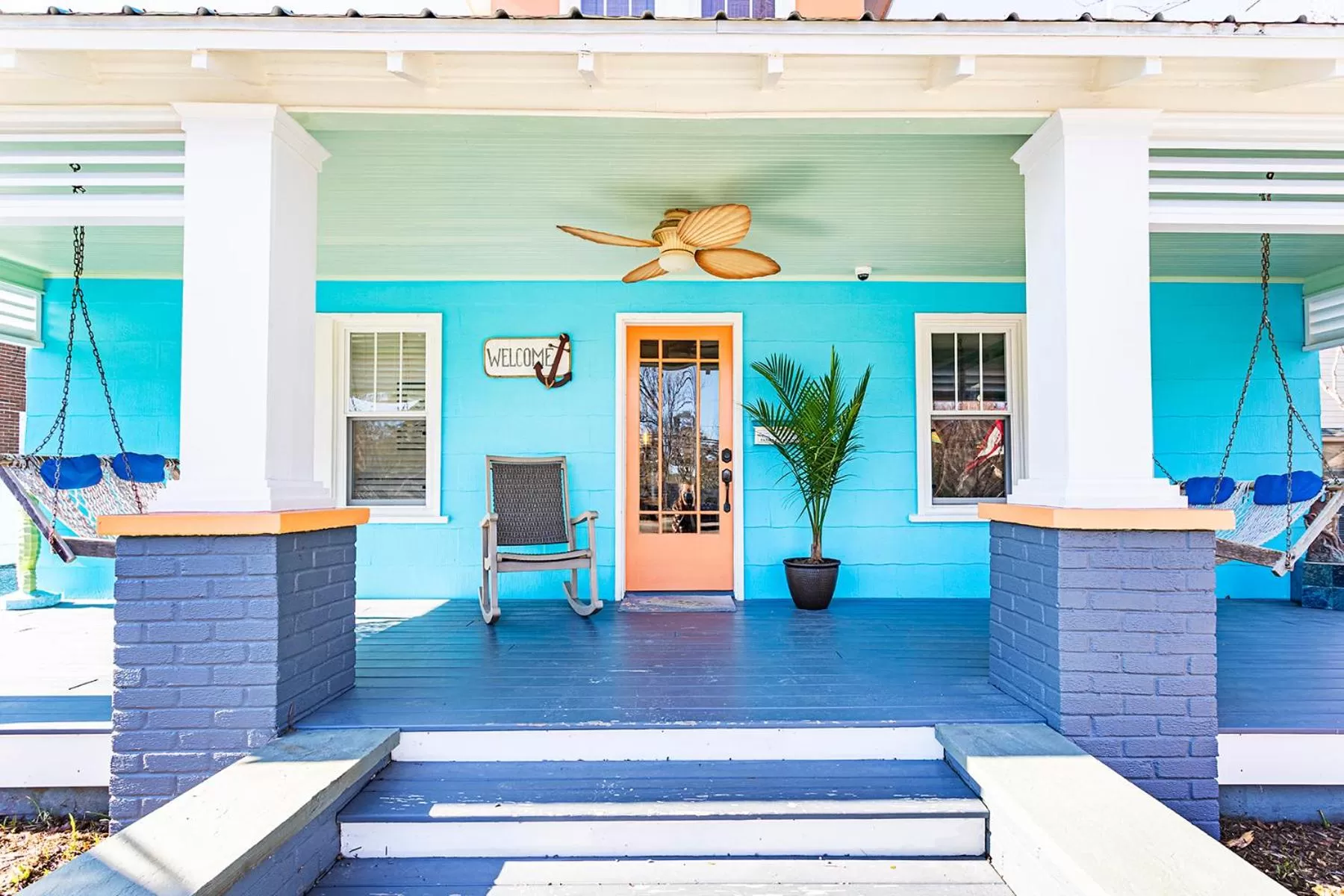 Property building in Island Guesthouse and Motel OBX