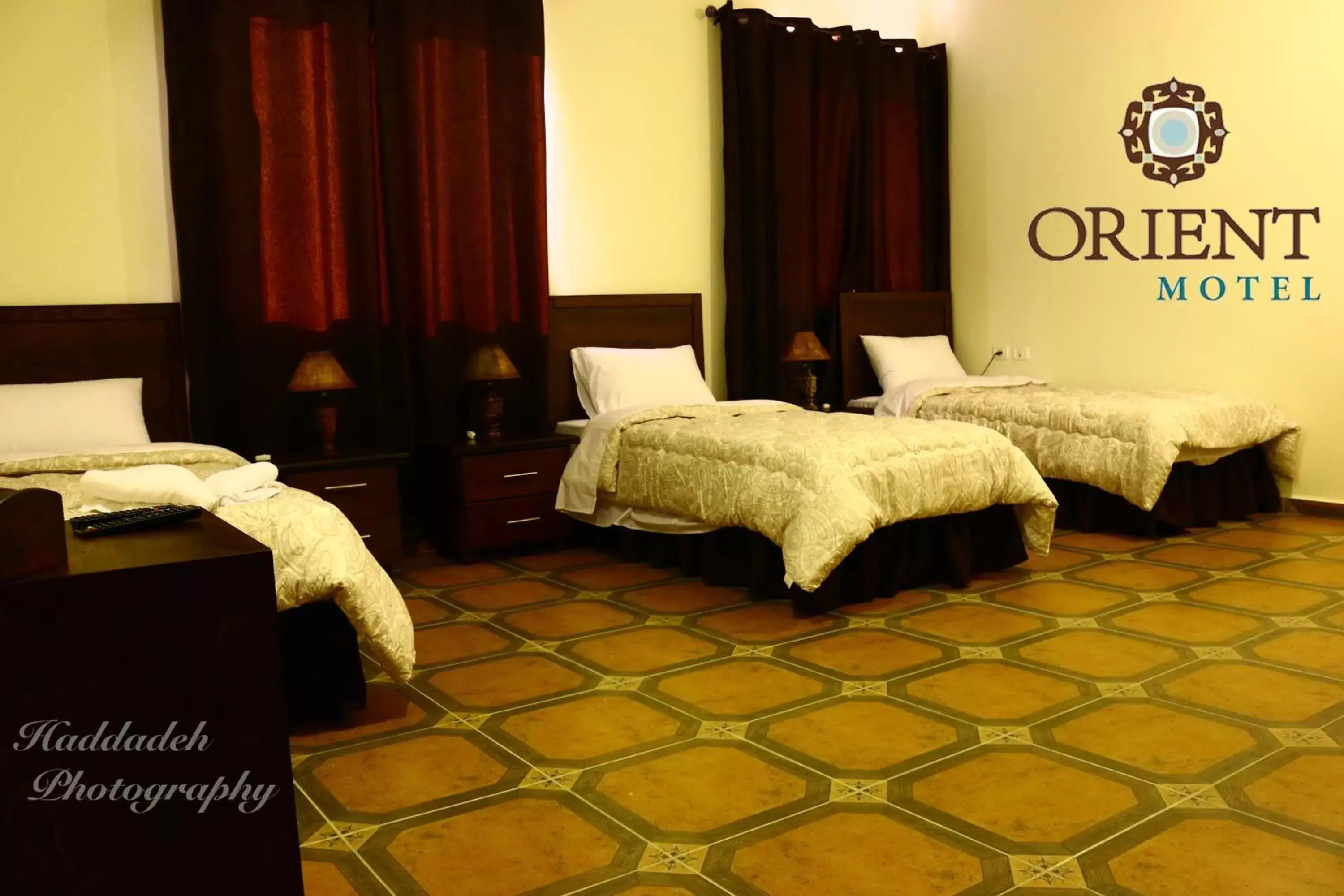 Single Room with Private Bathroom - single occupancy in Orient Hotel Single Room with Private Bathroom - single occupancy in Orient Hotel