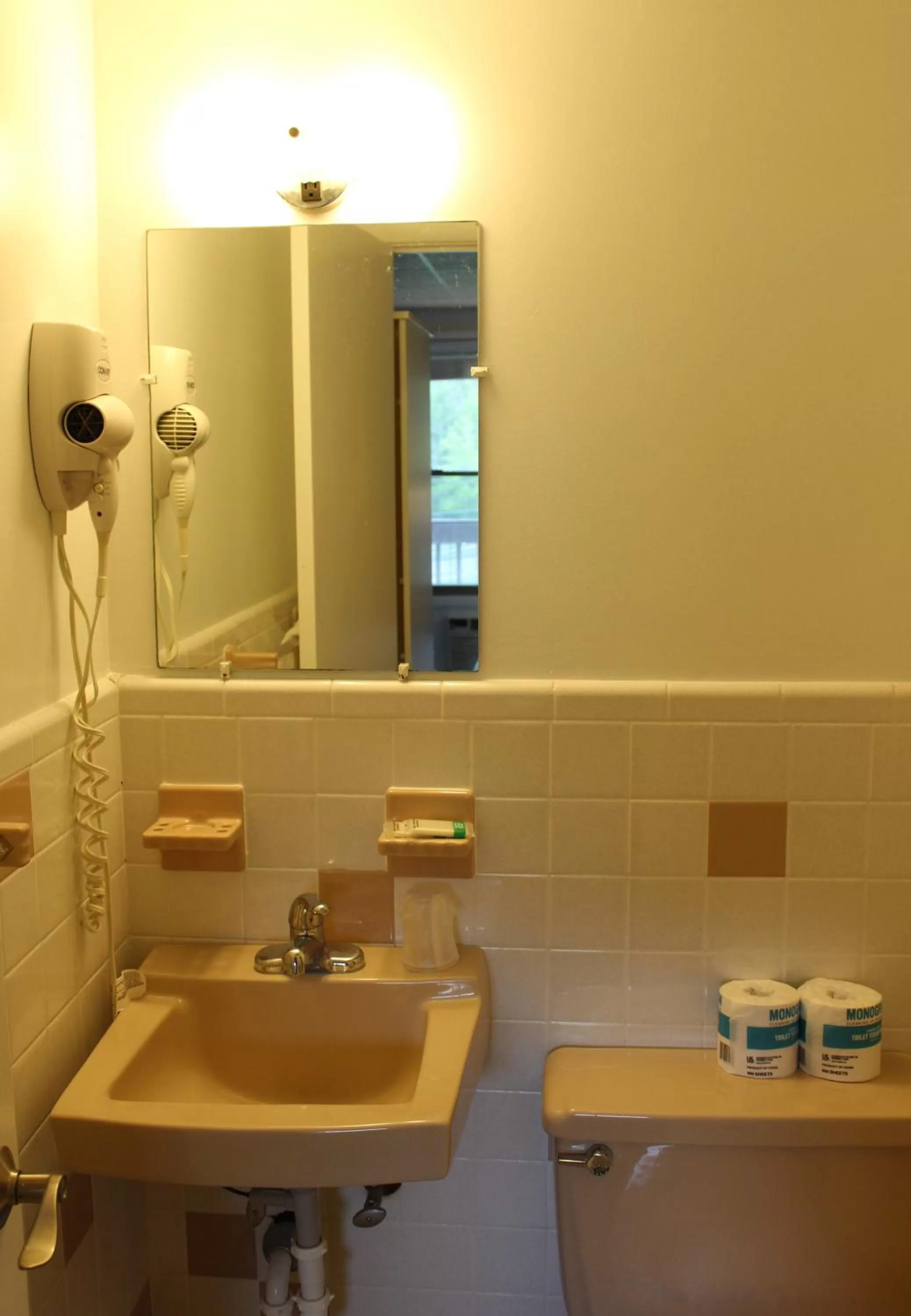 Catskill Seasons Inn