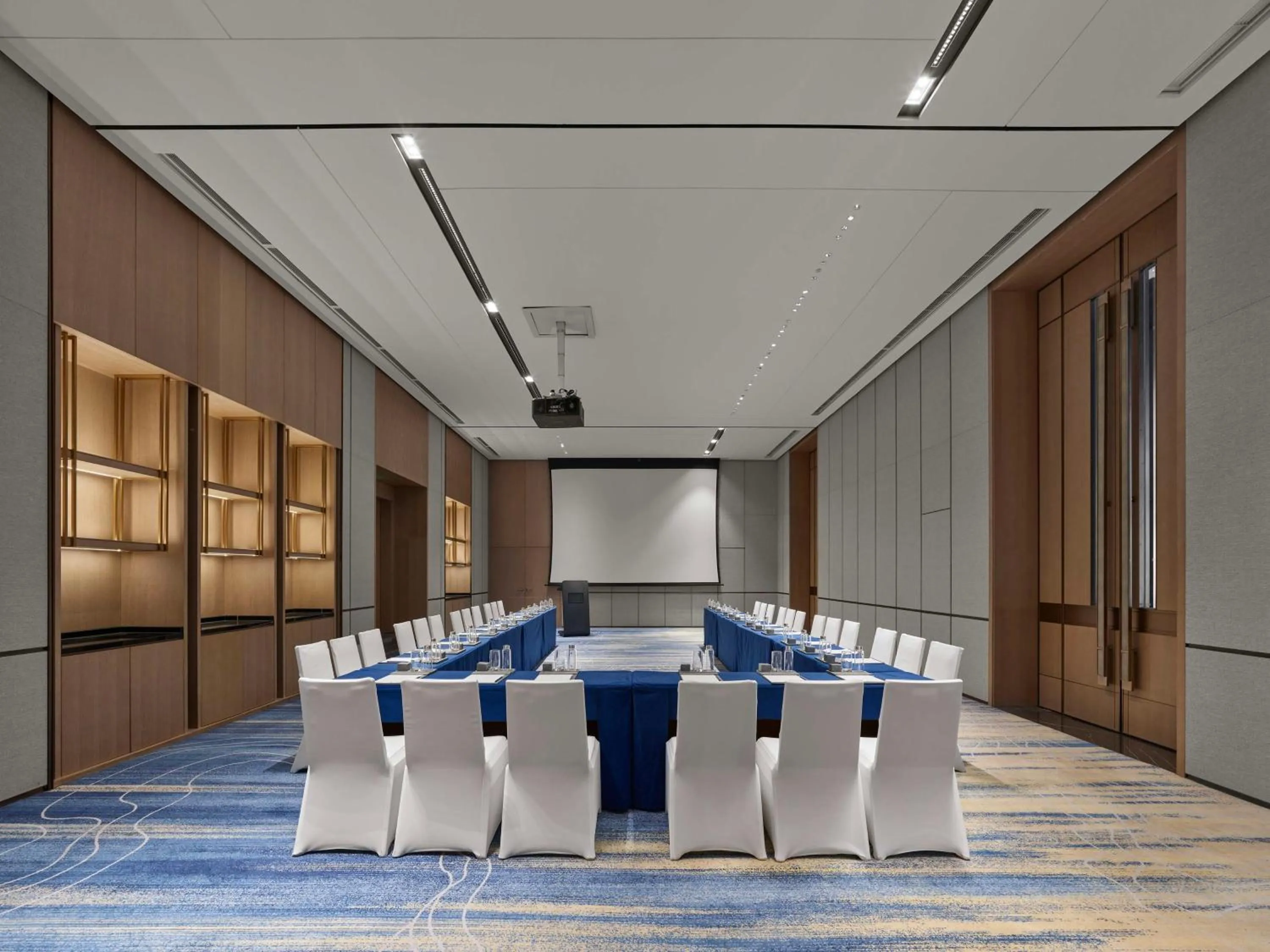 Meeting/conference room in DoubleTree by Hilton Chengdu Riverside - Close to Panda Base and Chengdu East Railway