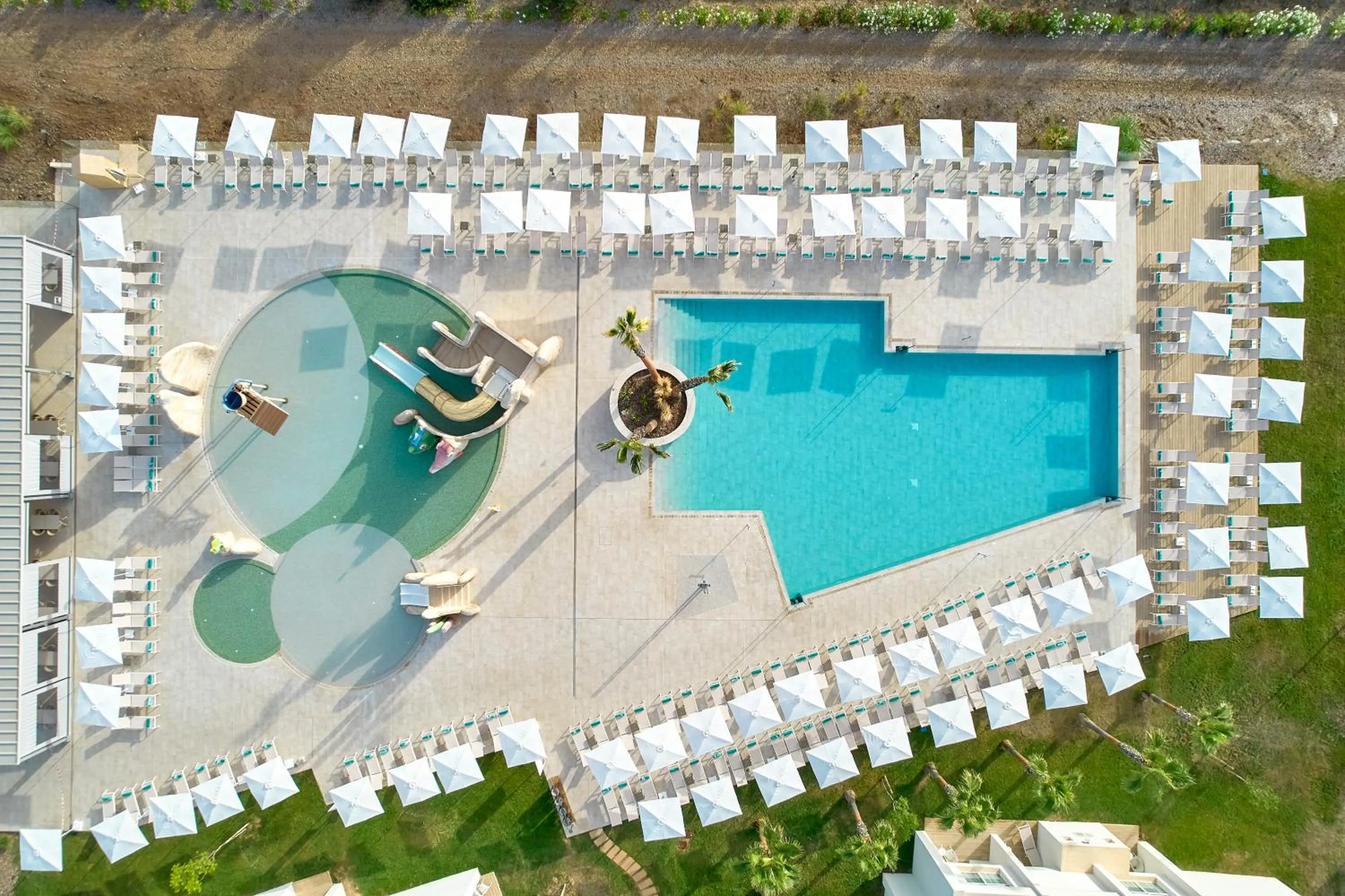 Swimming pool in Iberostar Waves Cala Domingos All Inclusive