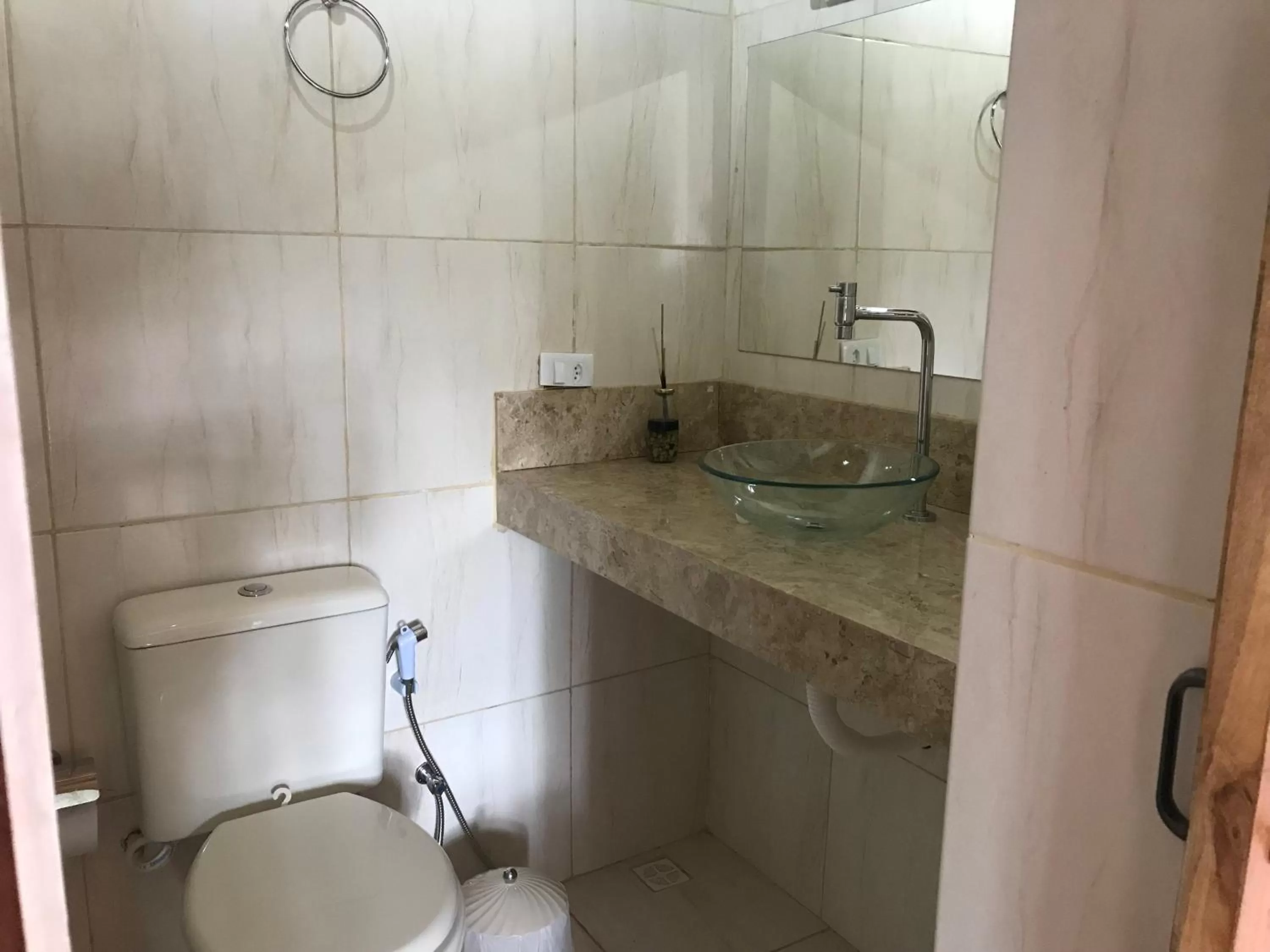 Pousada R.N.C. Nosso Paraíso