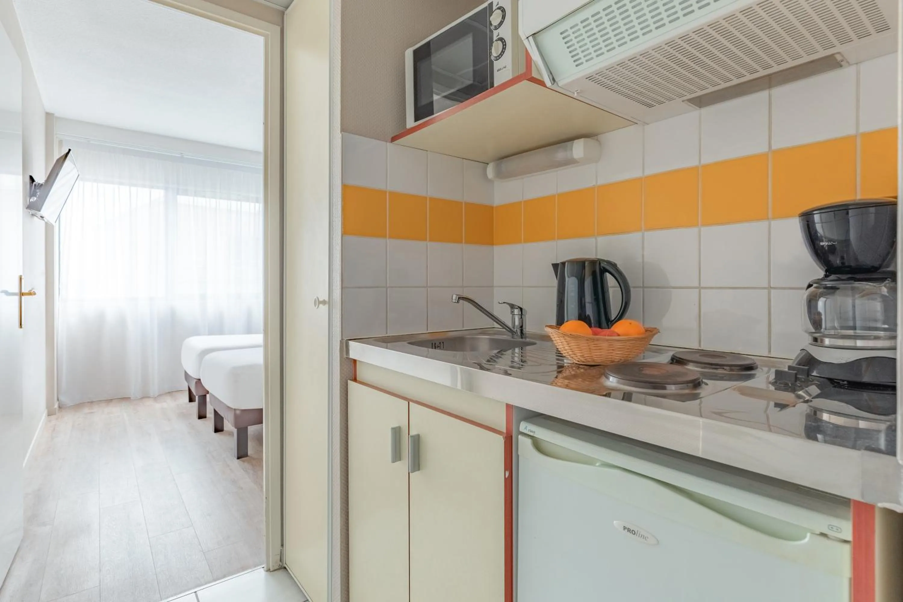 Coffee/tea facilities in Appart'City Classic Bordeaux Centre