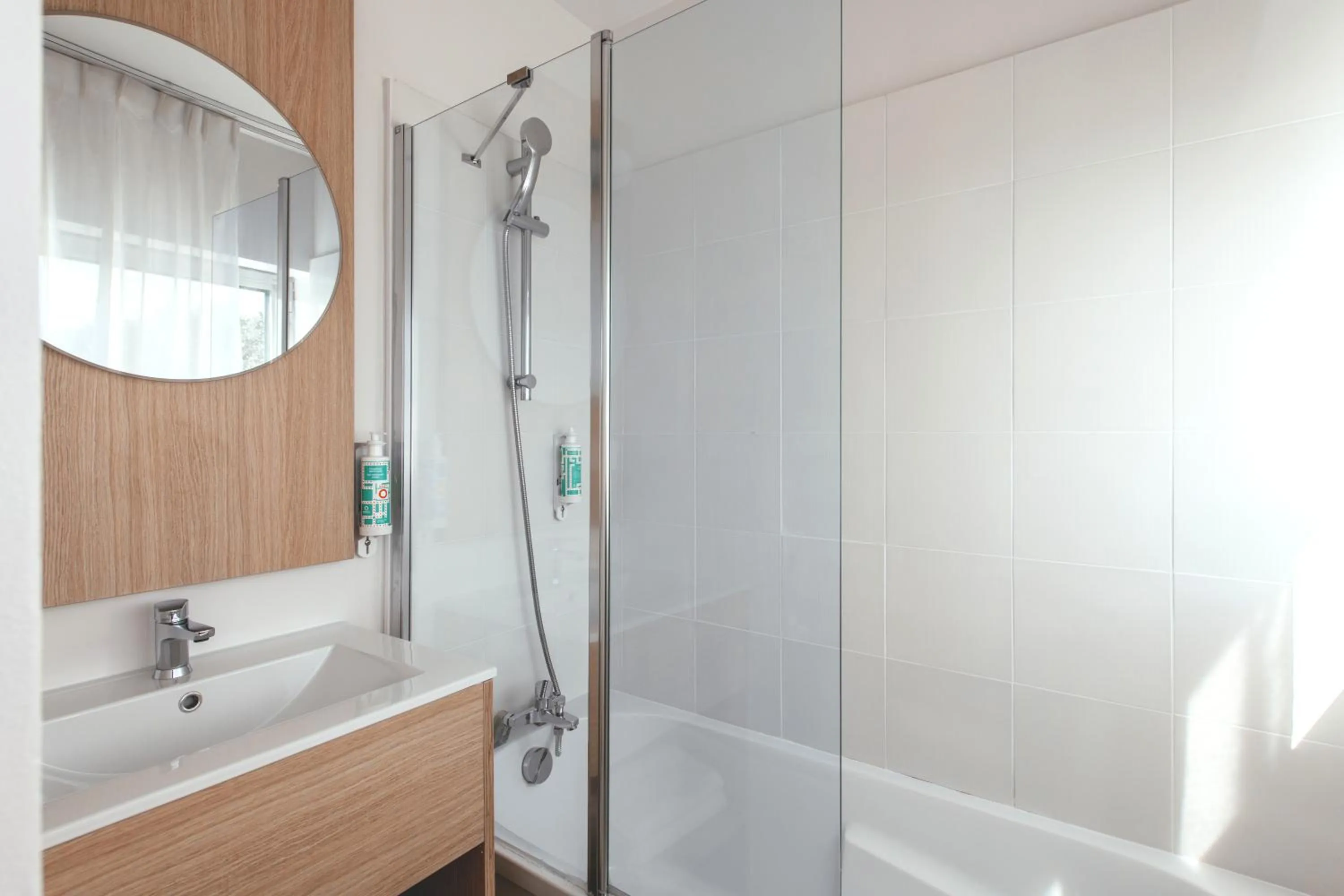 Bathroom in Aparthotel Adagio Access Paris La Villette