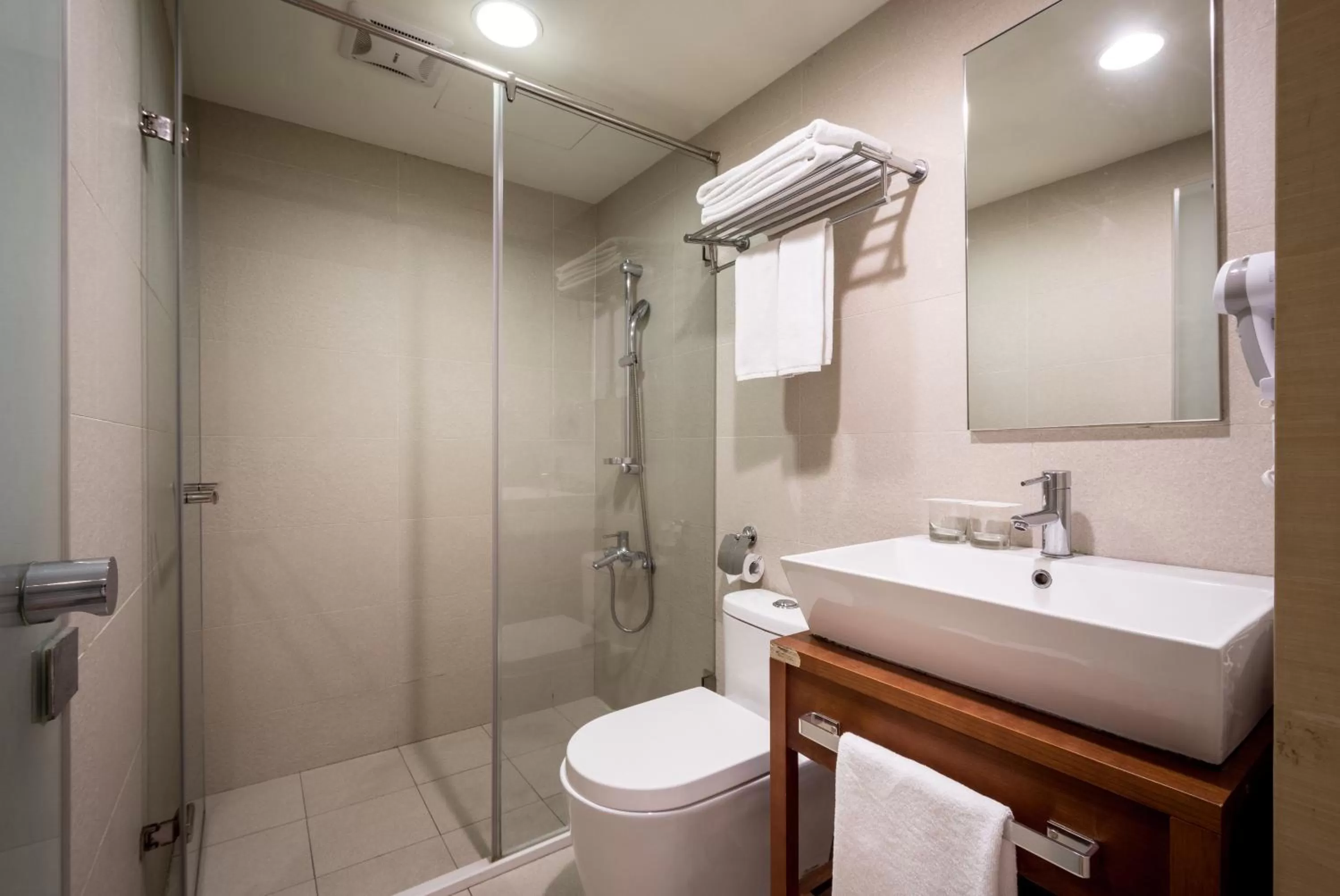 Bathroom in Wemeet Hotel Taipei