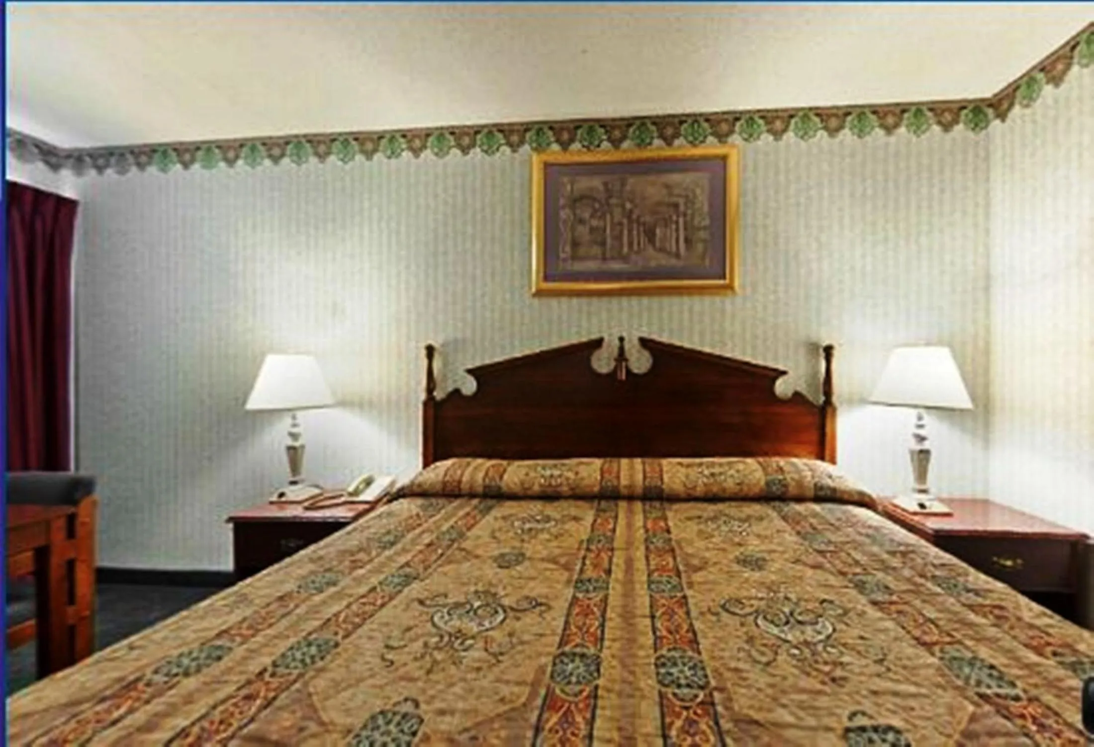 Bed in Americas Best Value Inn Anderson SC