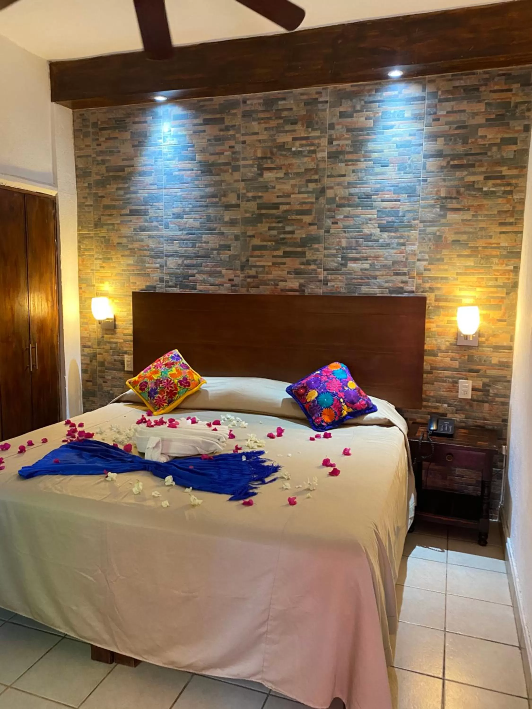 Bed in Hotel Posada De Roger - Near Los Muertos Beach