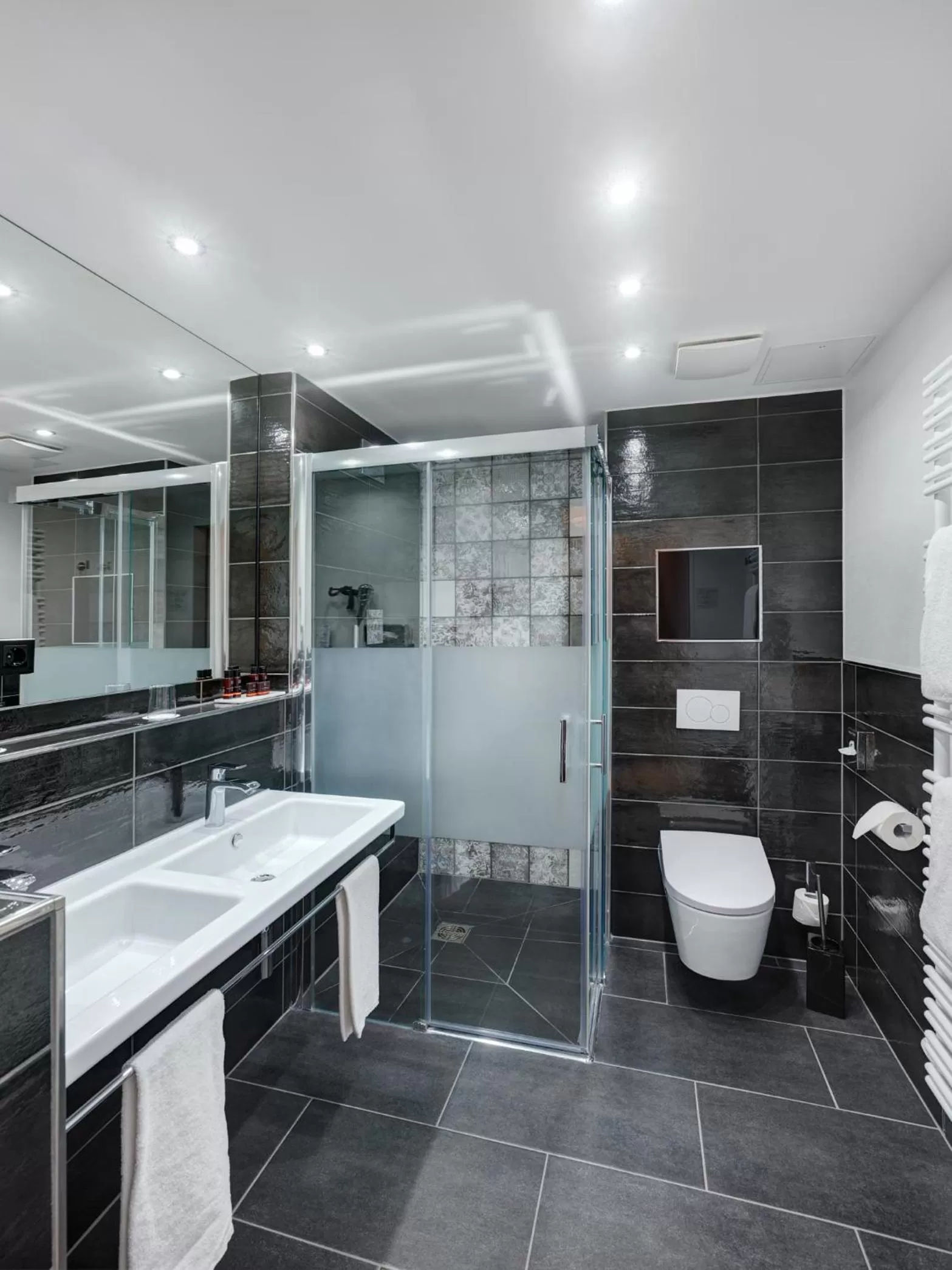 Bathroom in Art Hotel Superior