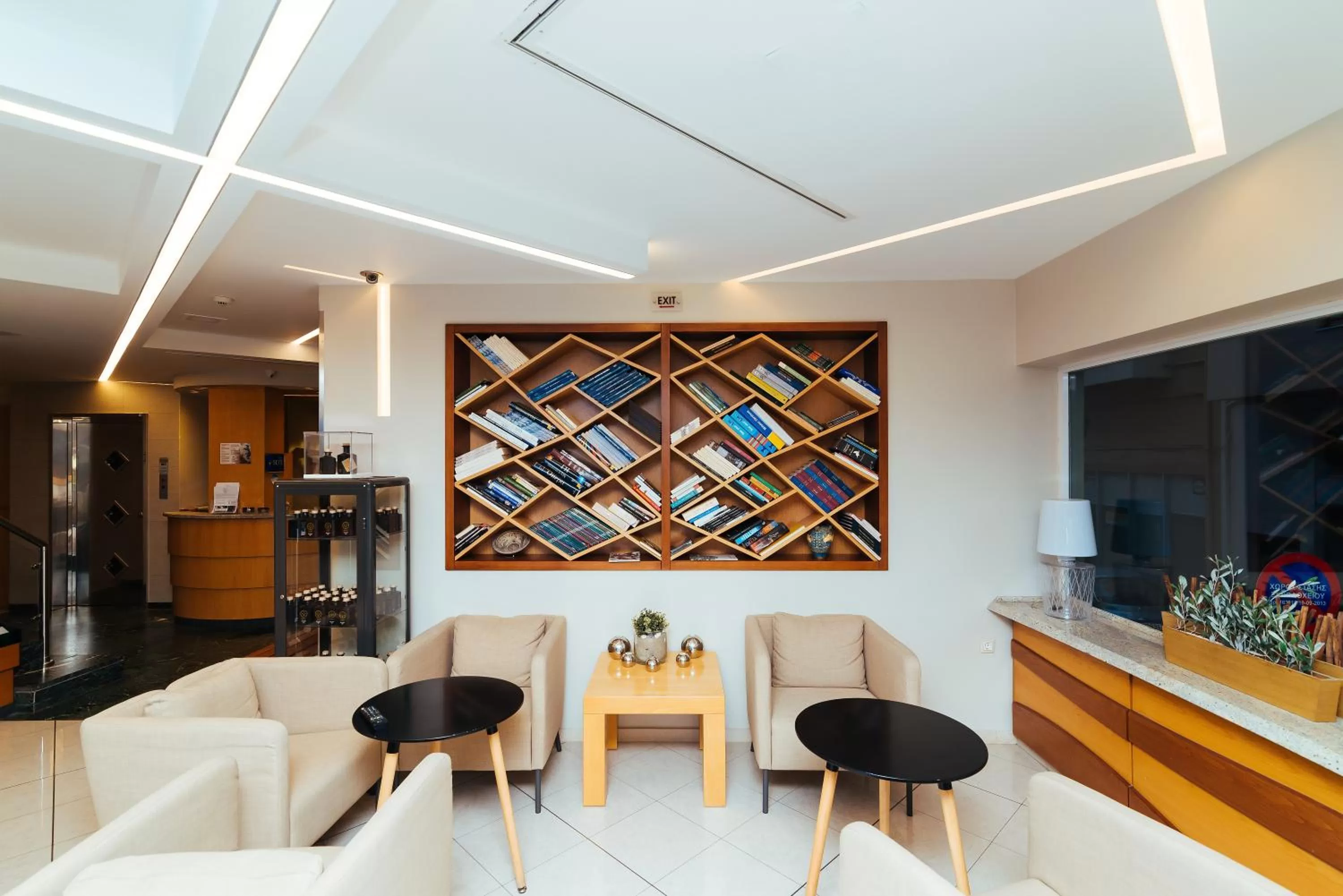 Seating area in Kastro Hotel