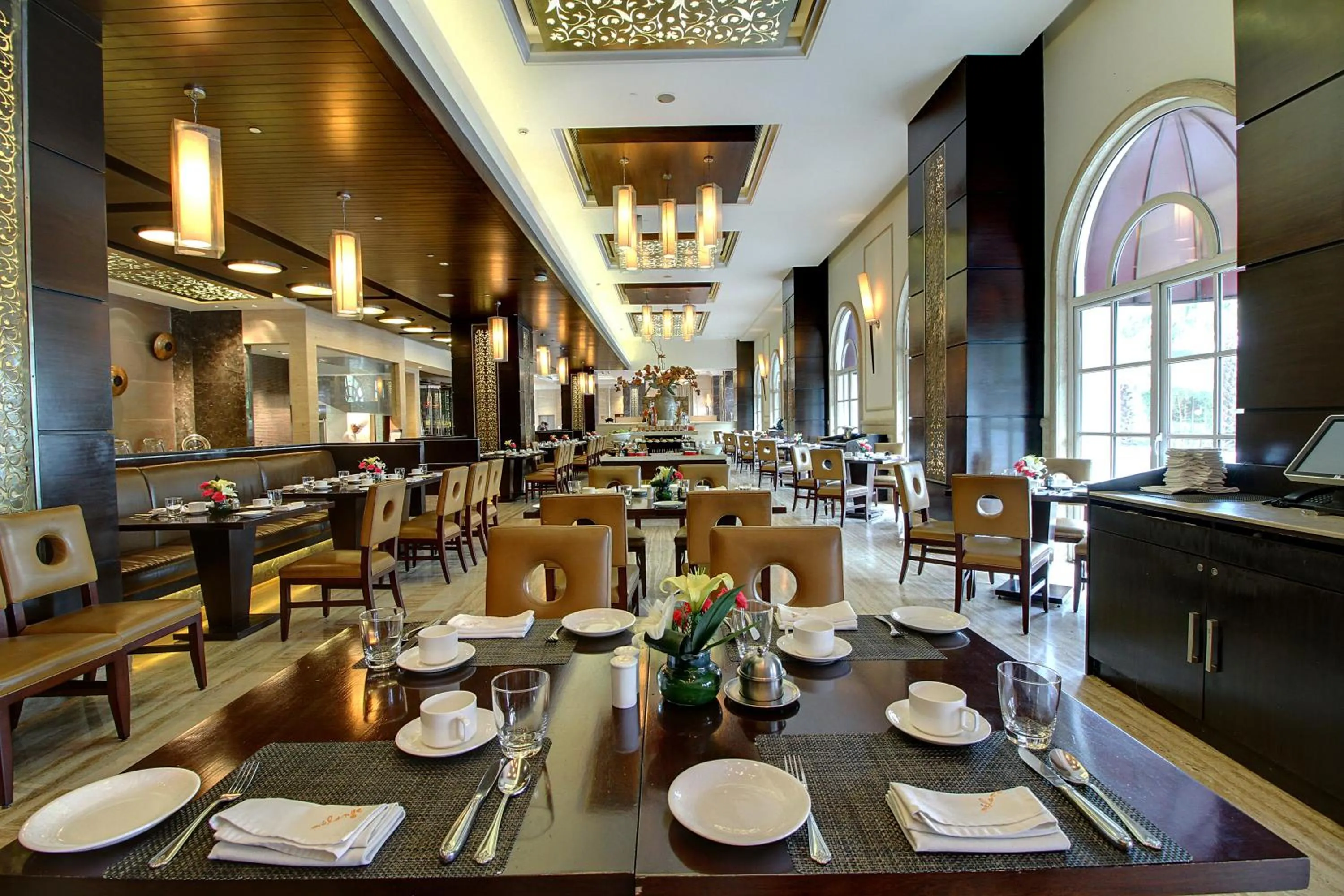 Restaurant/places to eat in The Pllazio Hotel