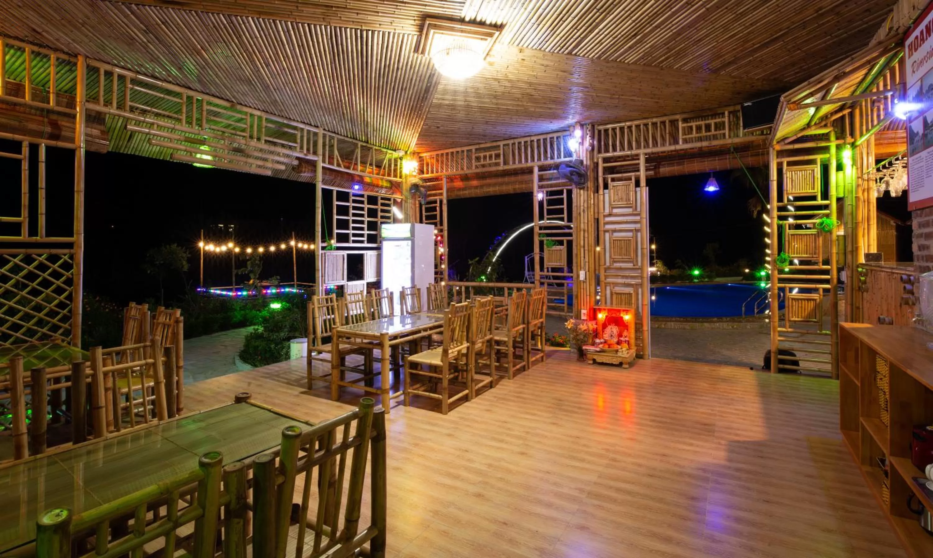 Lounge/Bar in HoangLong Riverside Homestay