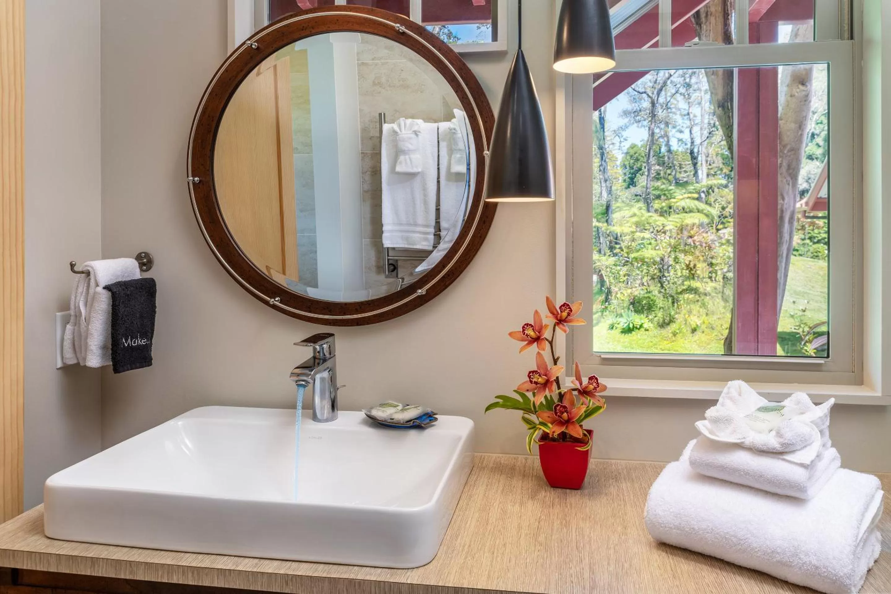 Bathroom in Volcano Village Estates