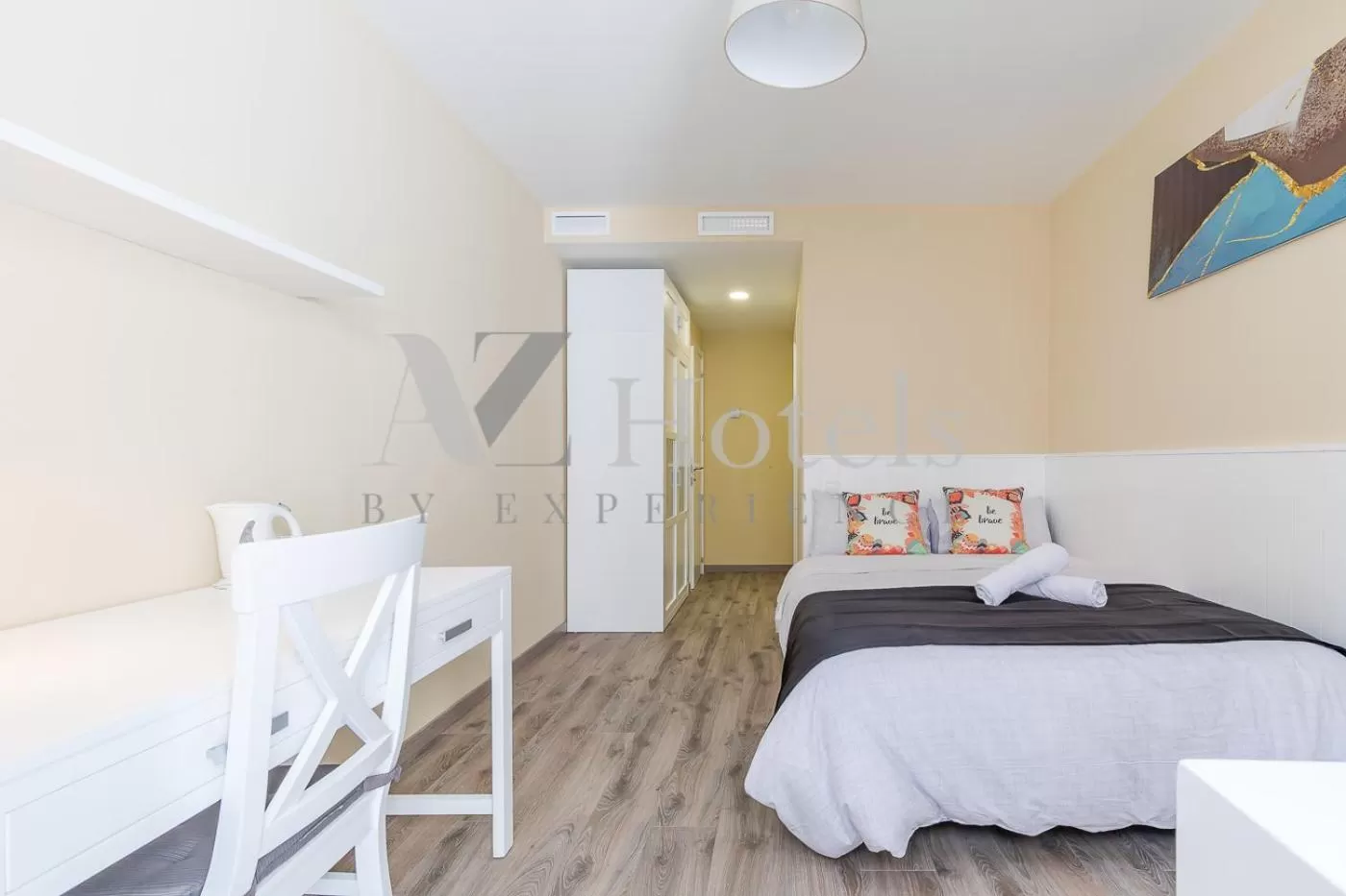 Photo of the whole room, Bed in AYZ Villegas - Auto check-in property