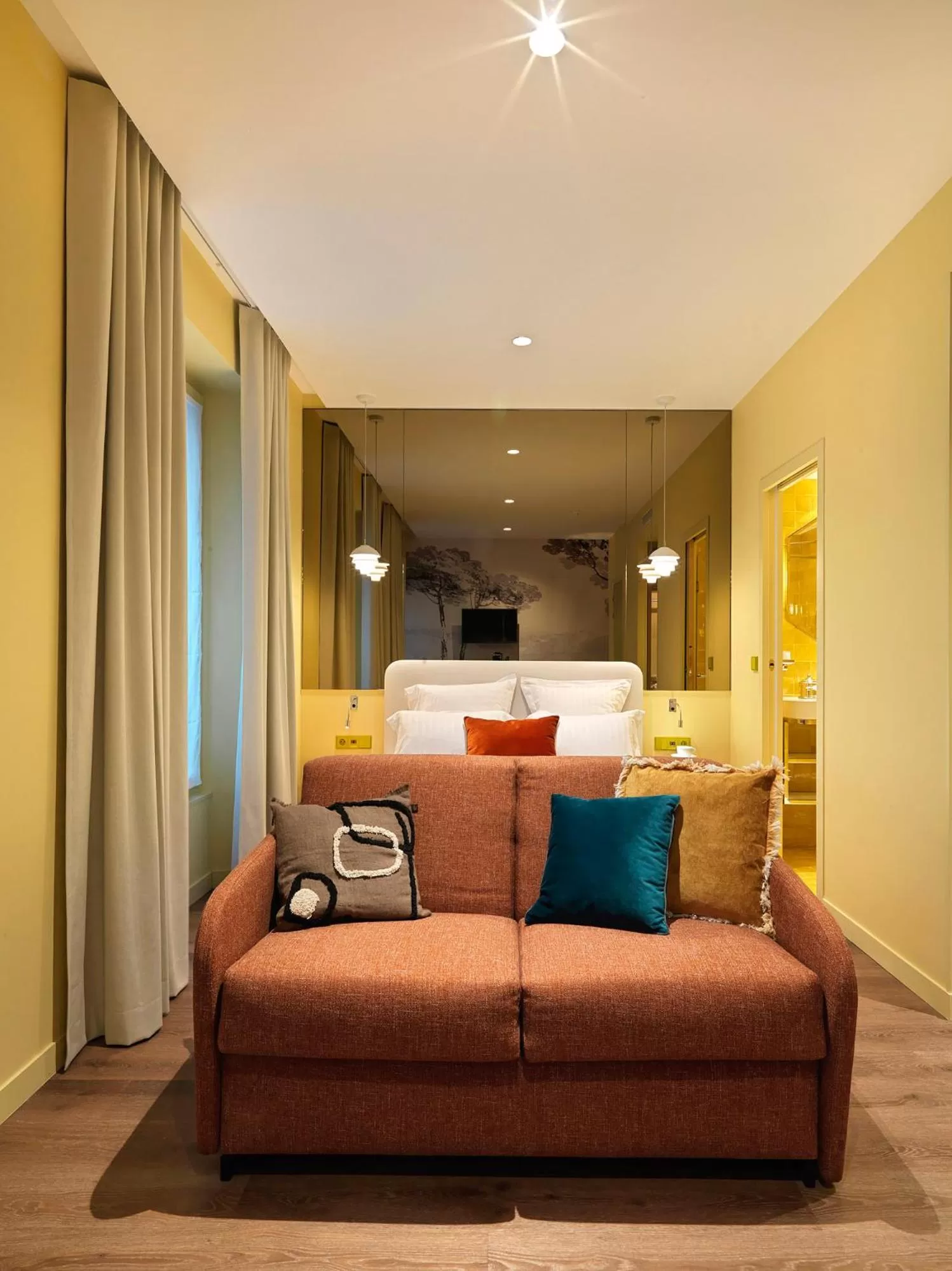 Photo of the whole room in Le Katorze Hôtel