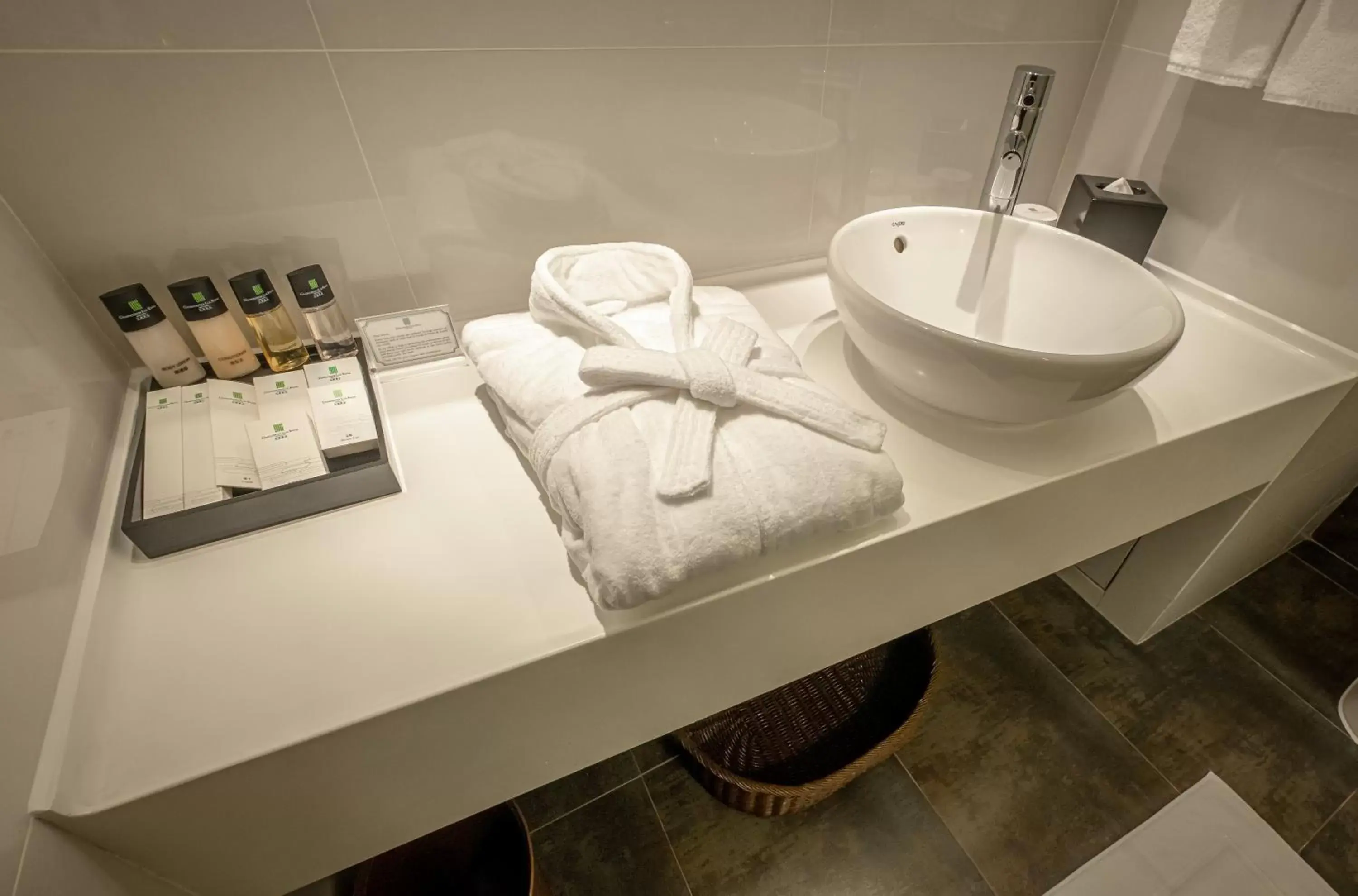 Superior Double Room - Genius in Gloucester Luk Kwok Hong Kong Superior Double Room - Genius in Gloucester Luk Kwok Hong Kong